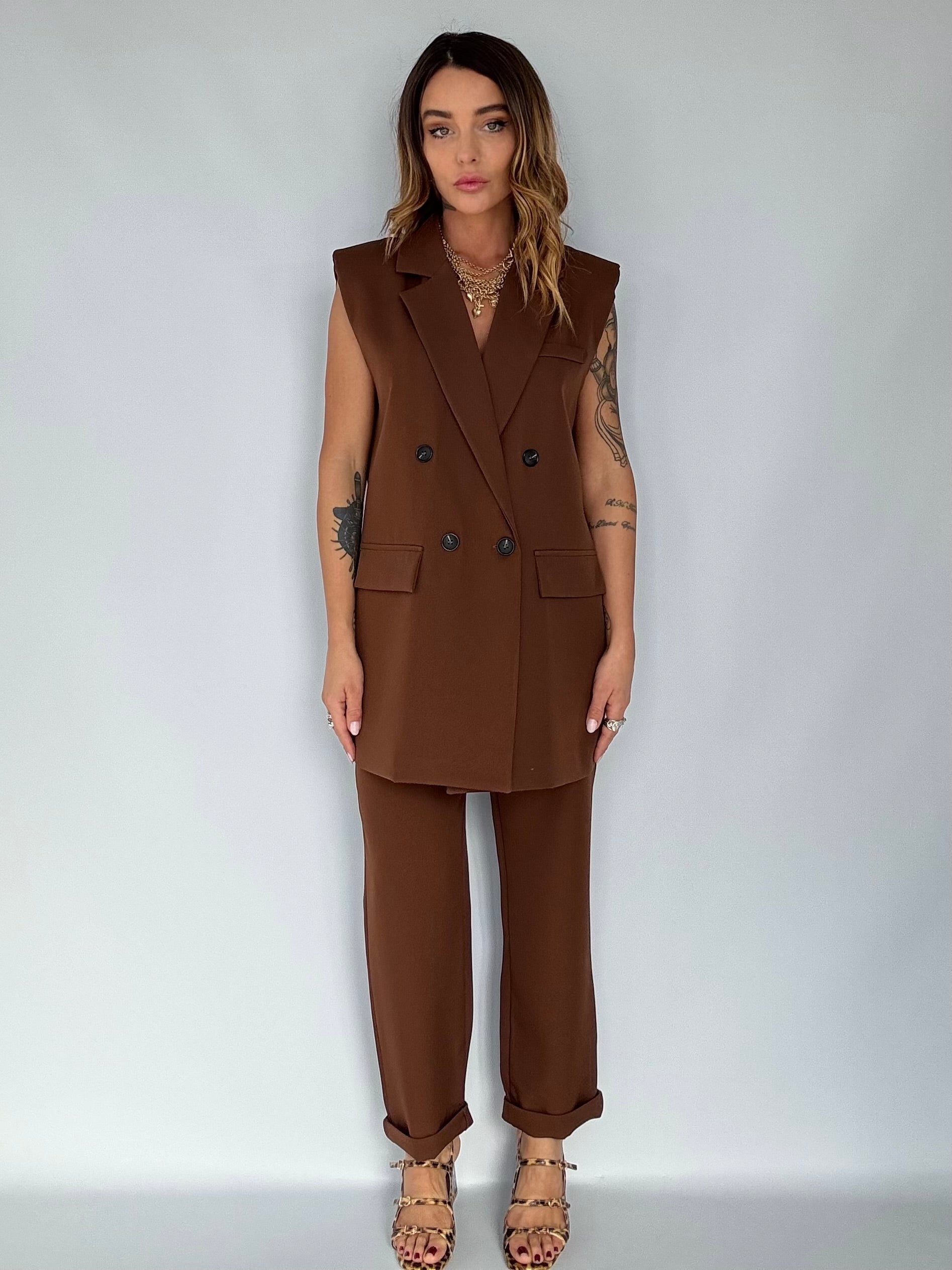 Completo Gilet Over e Pantaloni Pinces - Marrone
