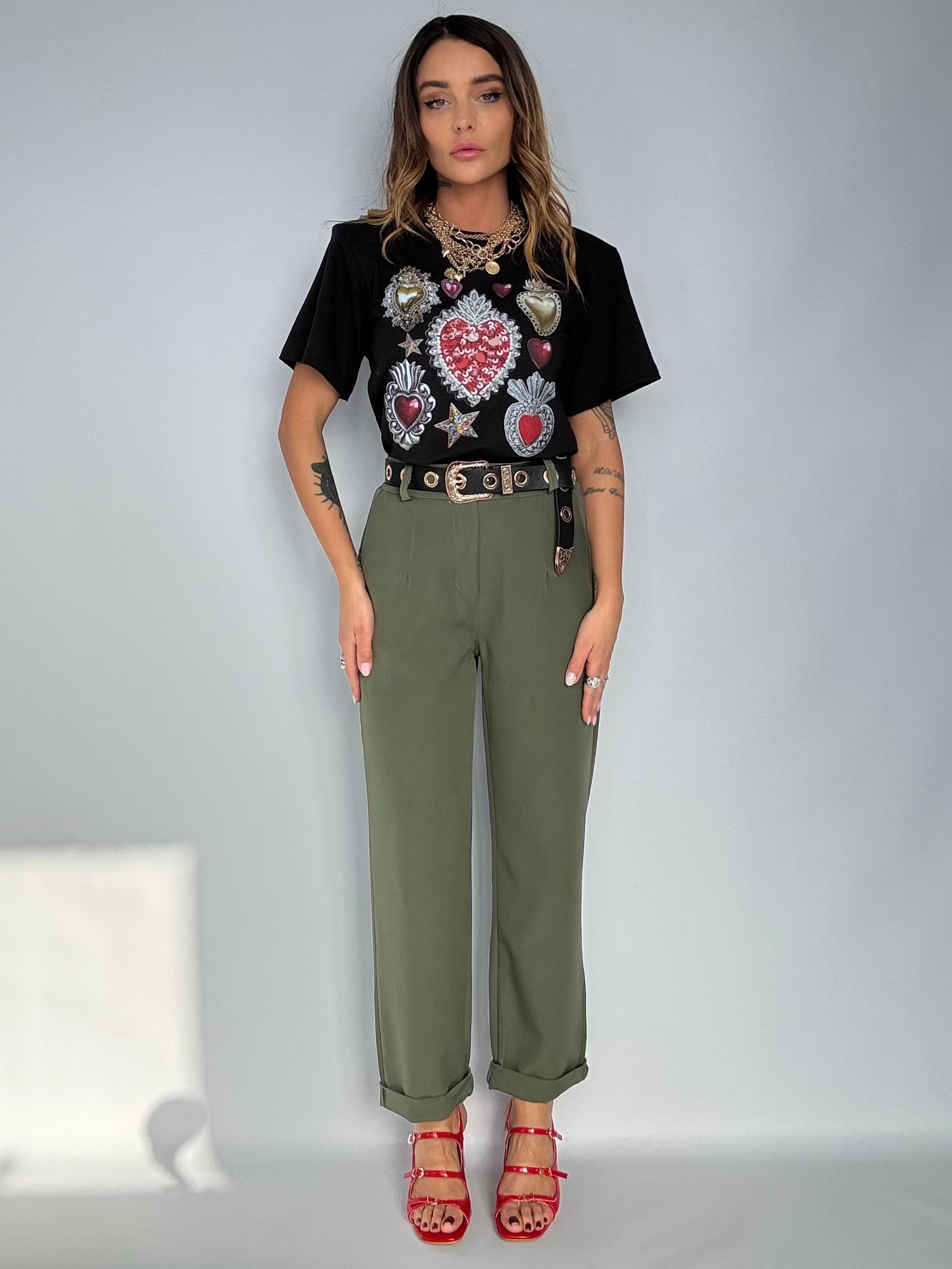 T-shirt Cuore Sacro con Spalline - Nero