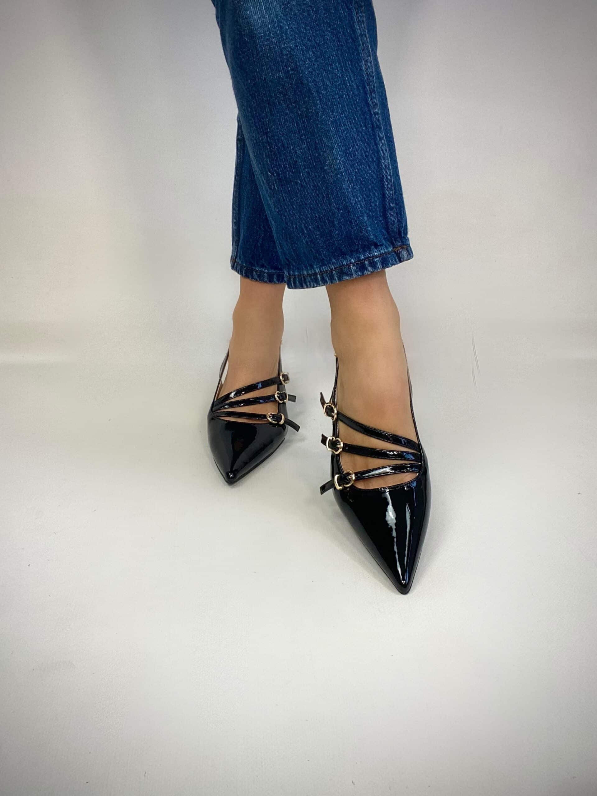 Slingback con Cinturini e Fibbie Tacco Medio - Nero