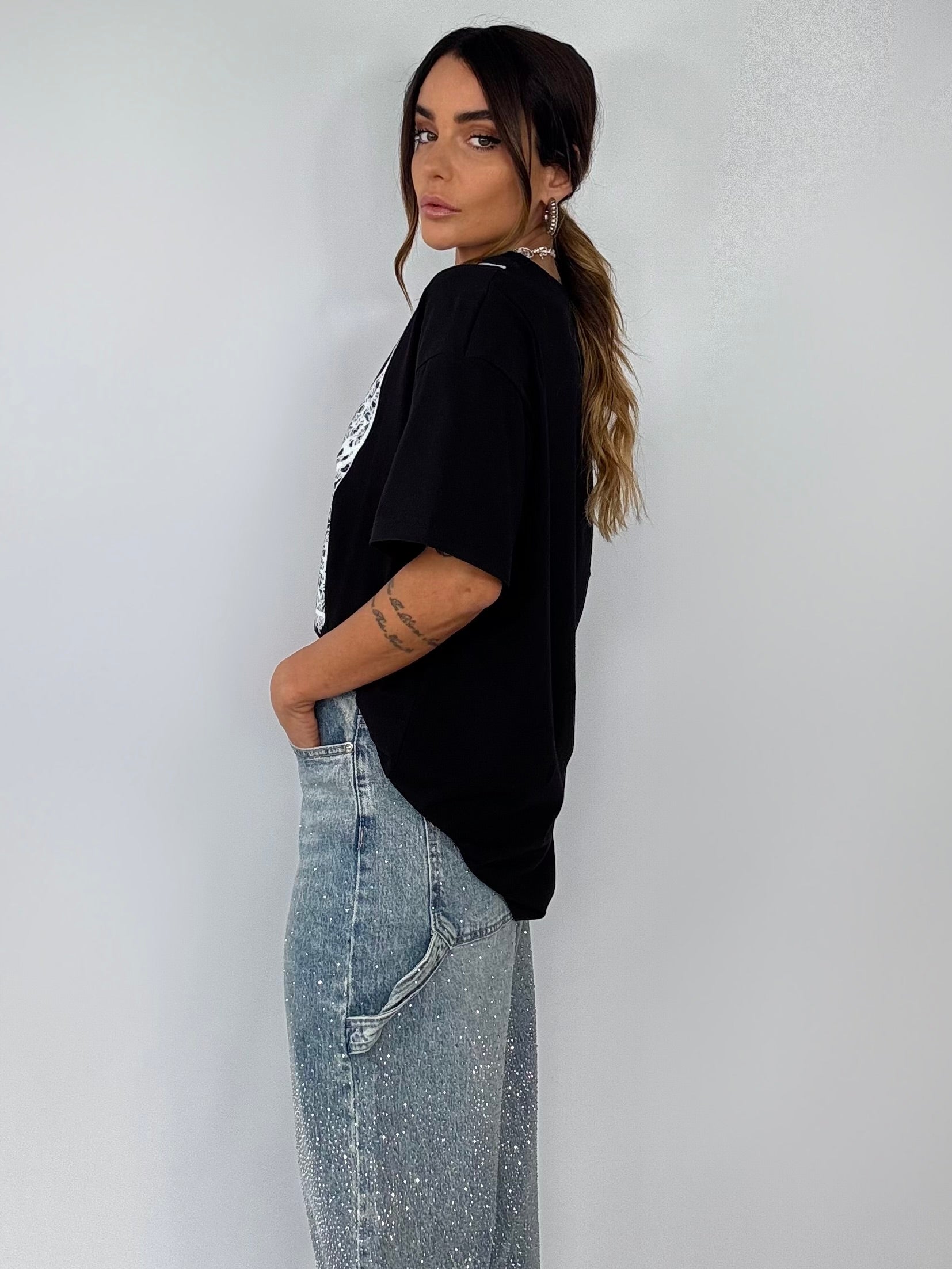 T-shirt Super Over Spalline Corsetto - Nero