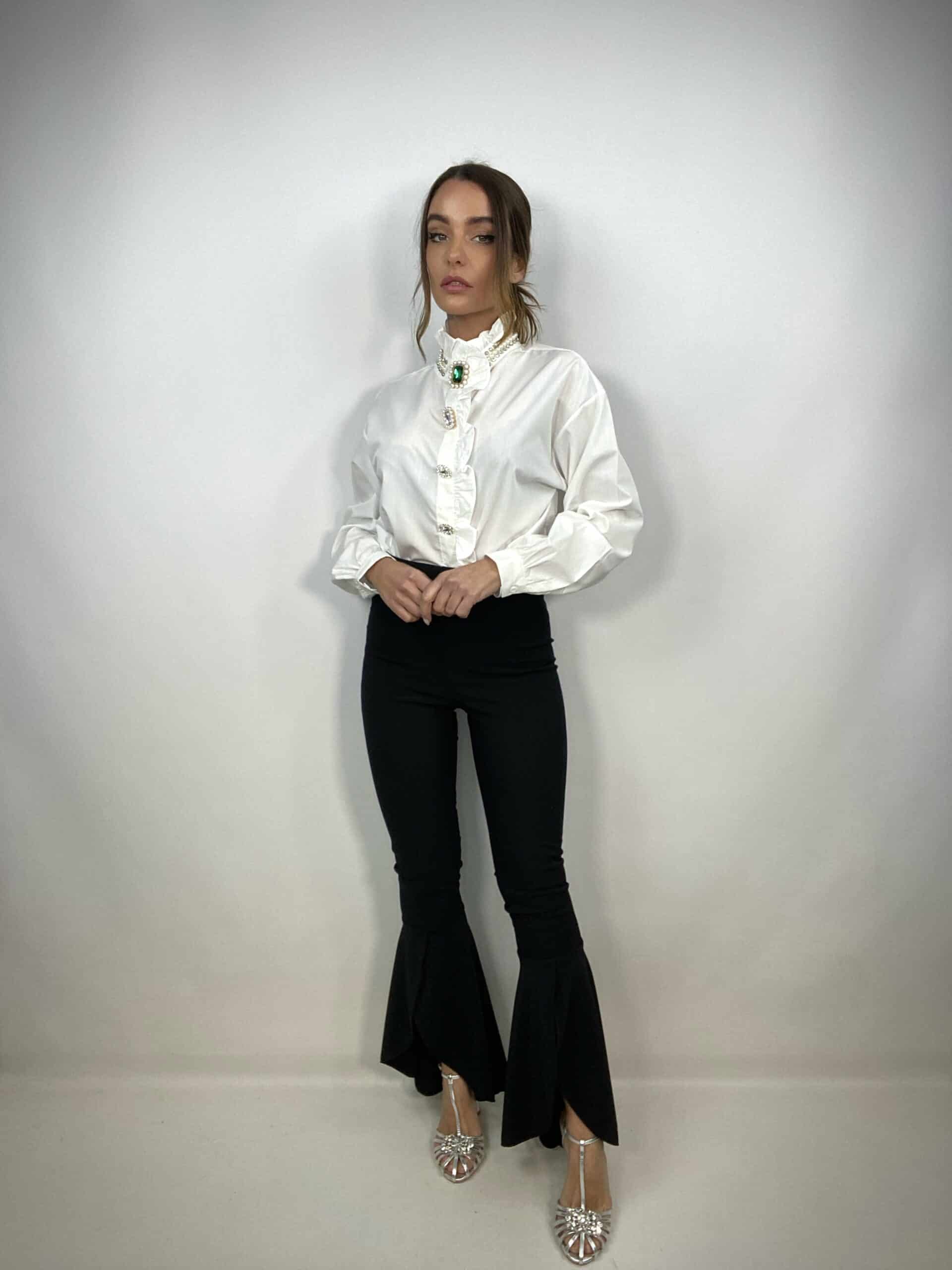 Camicia Vittoriana con Collier di Perle - Bianco