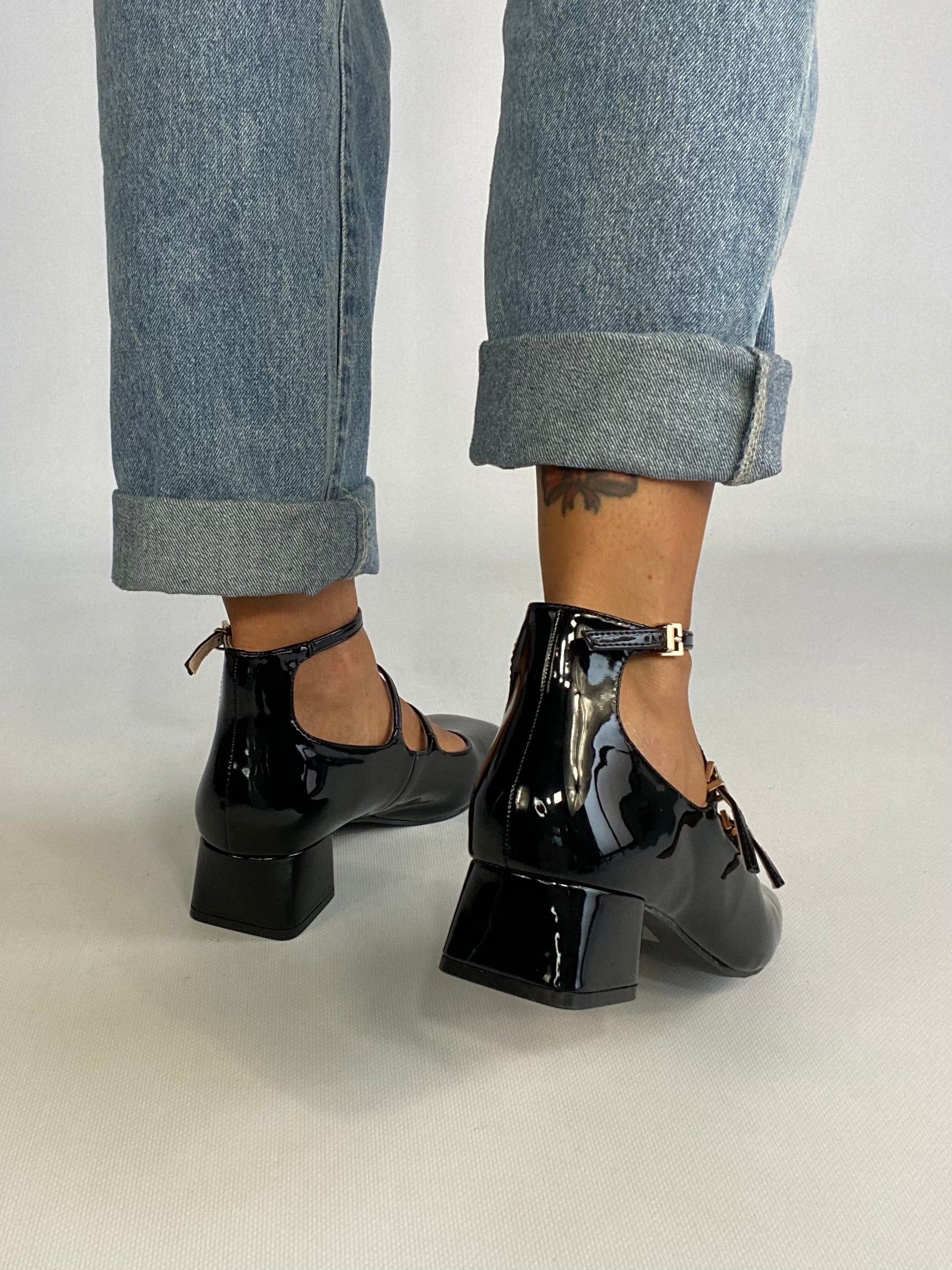 Mary Jane Low Heels Tre Cinturini - Nero