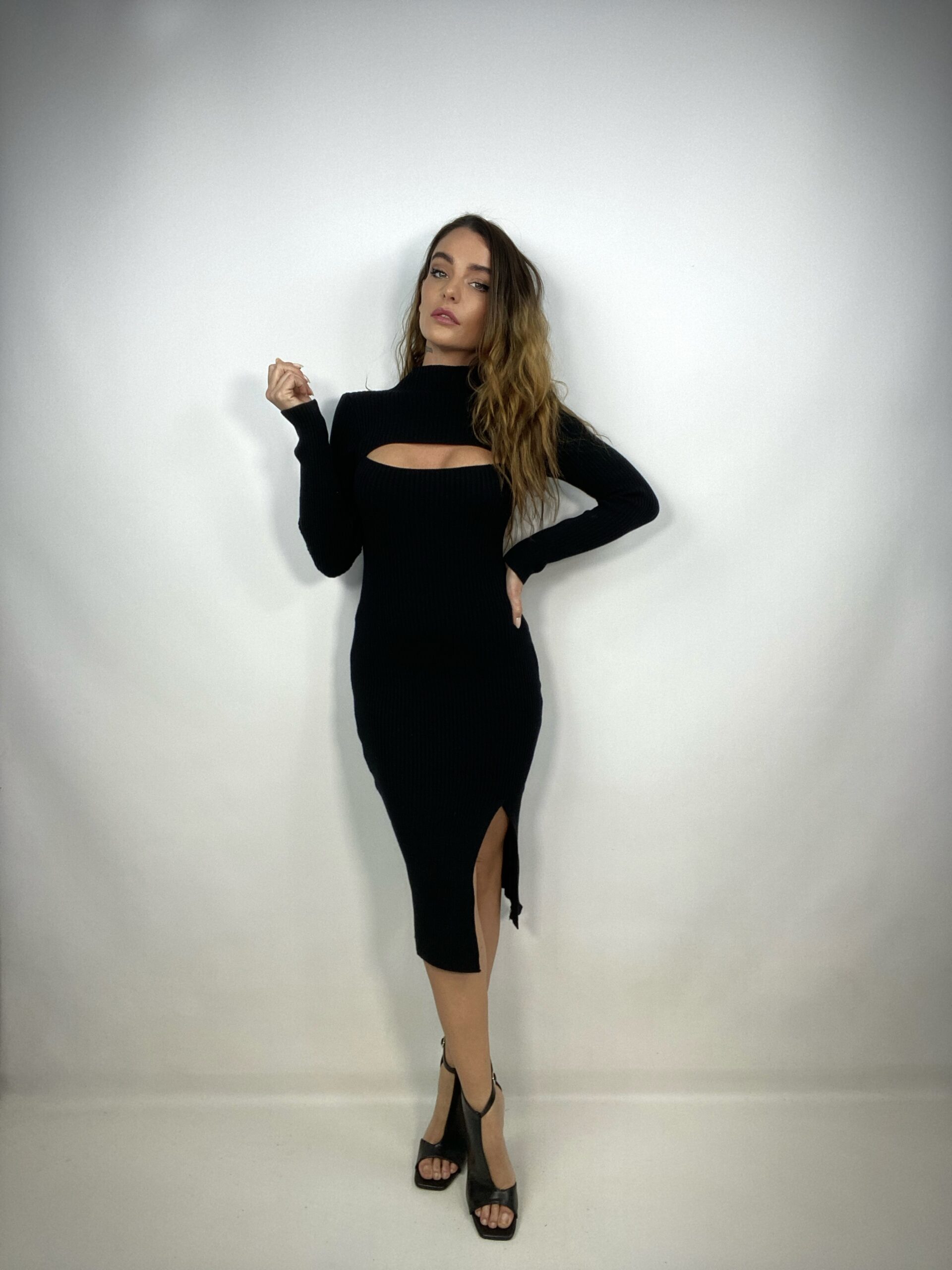 Abito Midi in Maglia con Cut Out - Rosa