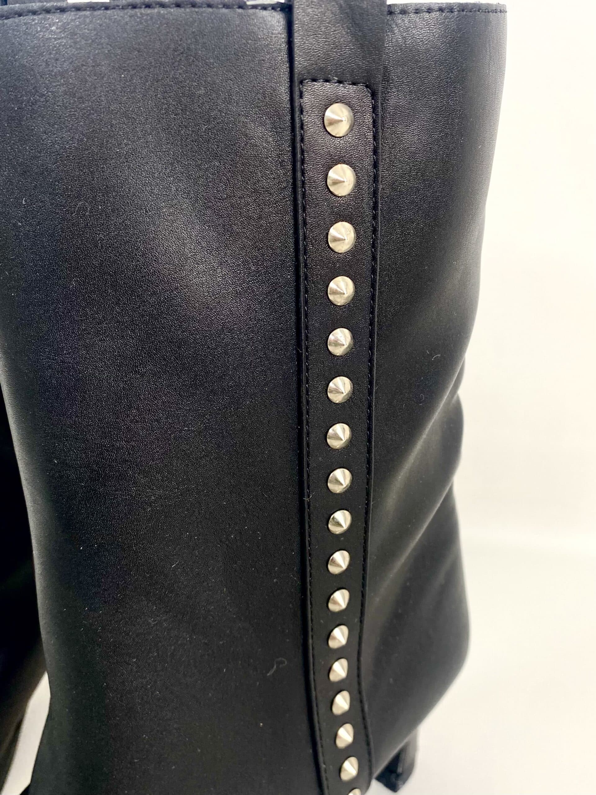 Stivaletti con Borchie - Nero