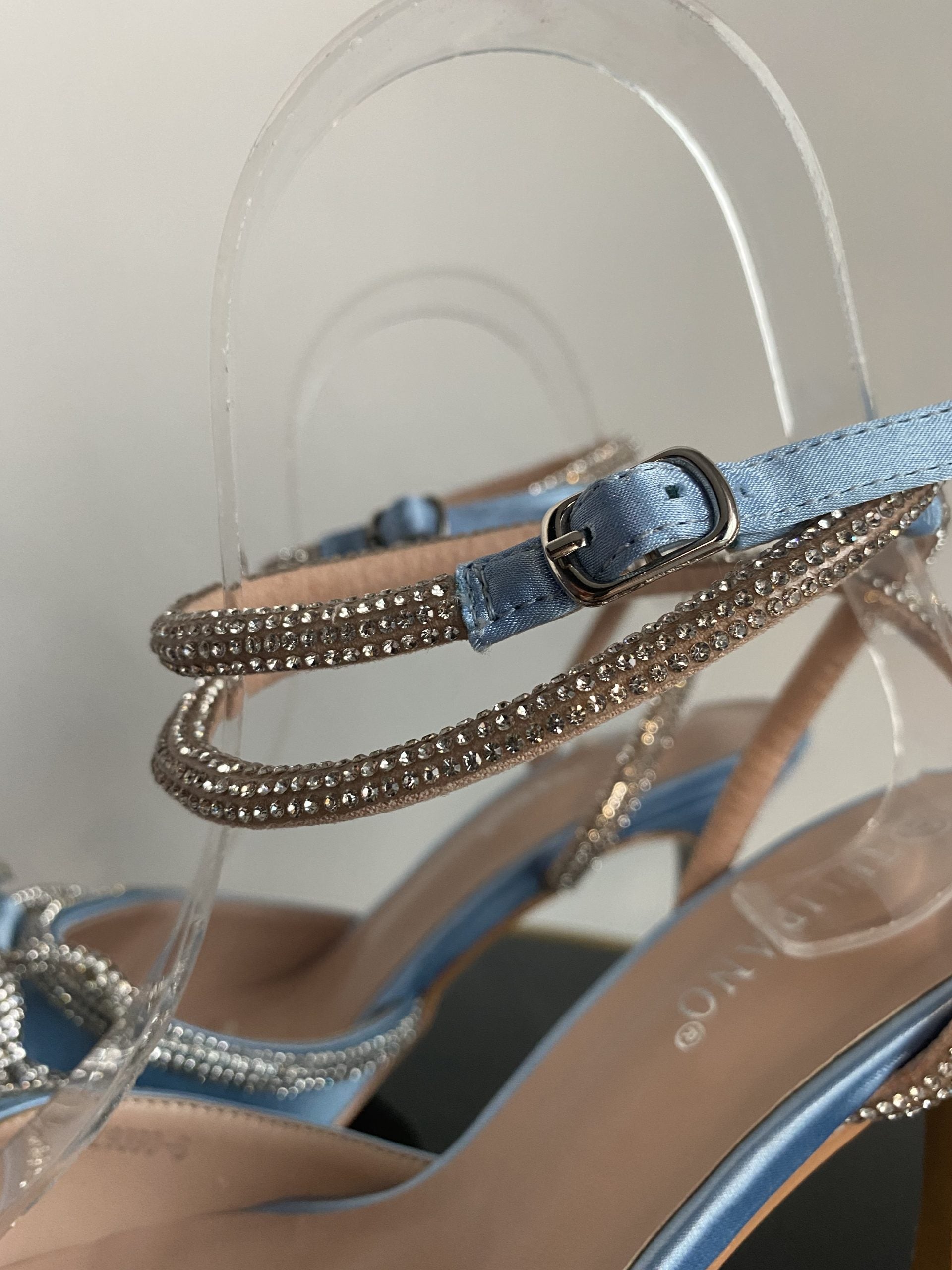 Decollete Diamond 8 - Satin Celeste