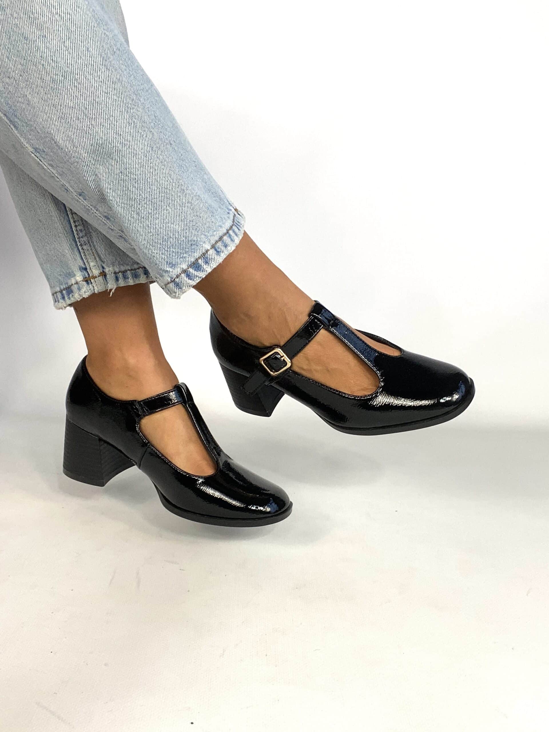Mary Jane T- Bar Medium Heels  - Vernice Nero
