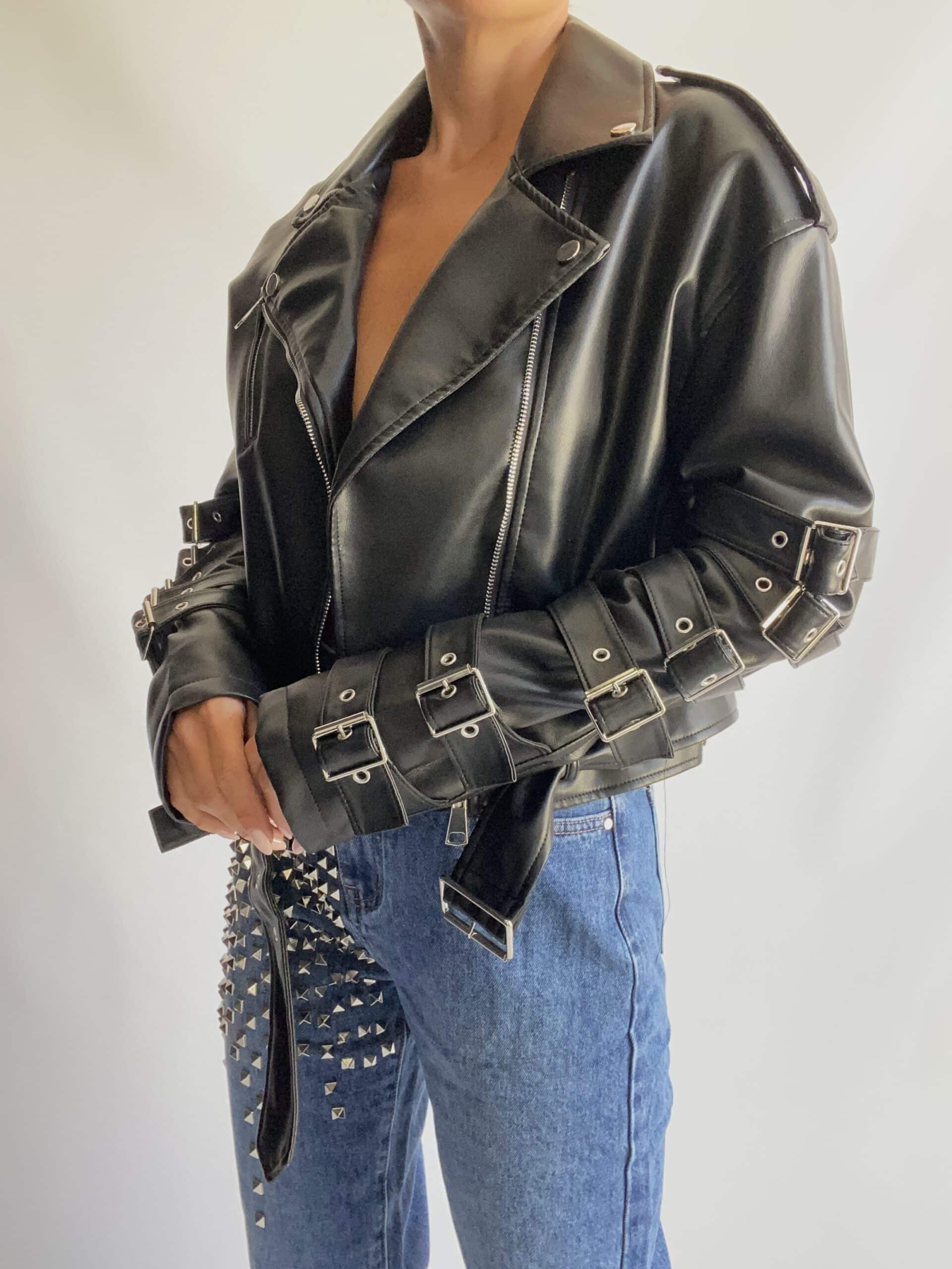 Chiodo Eco Pelle Crop con Fibbie  - Nero