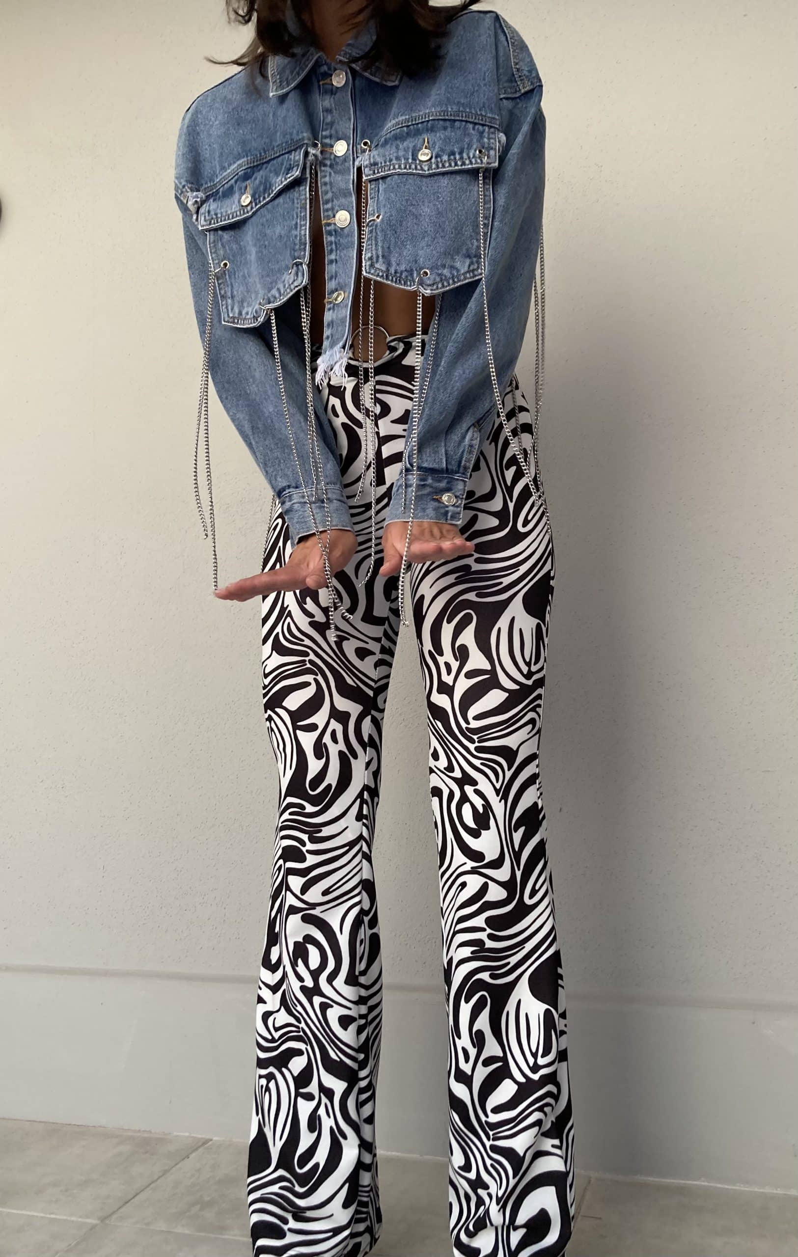 Giacca Jeans Super Crop con Catene - Denim