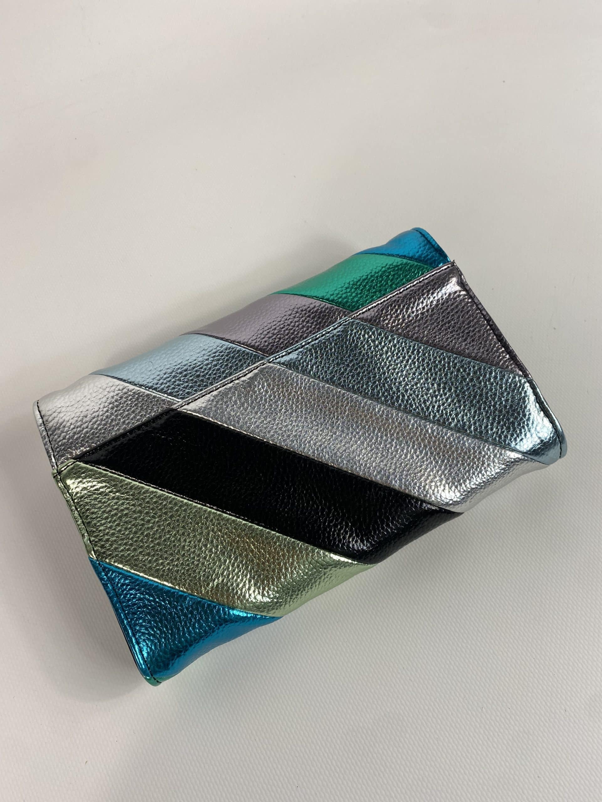 Clutch Multicolor con Tracolla