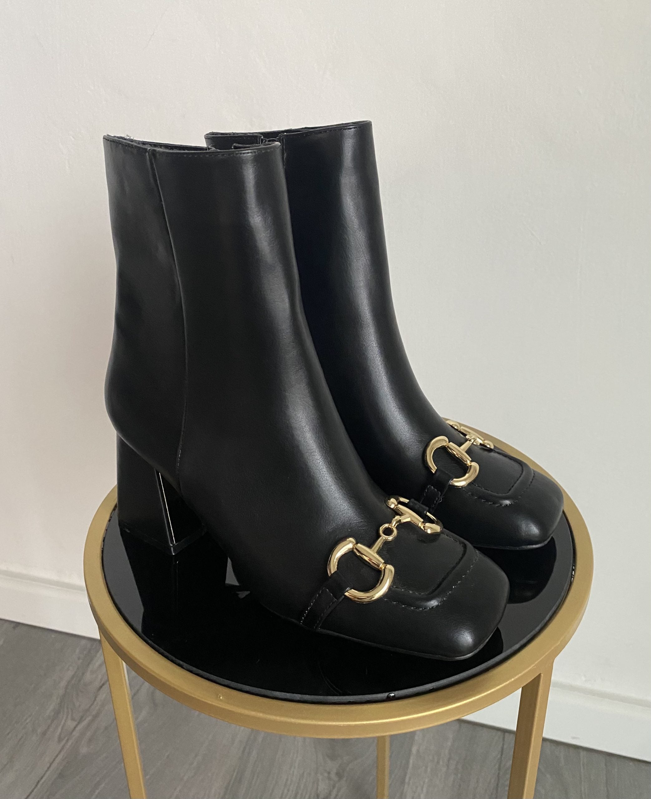 Mocassino Flat Morsetto Dorato - Nero