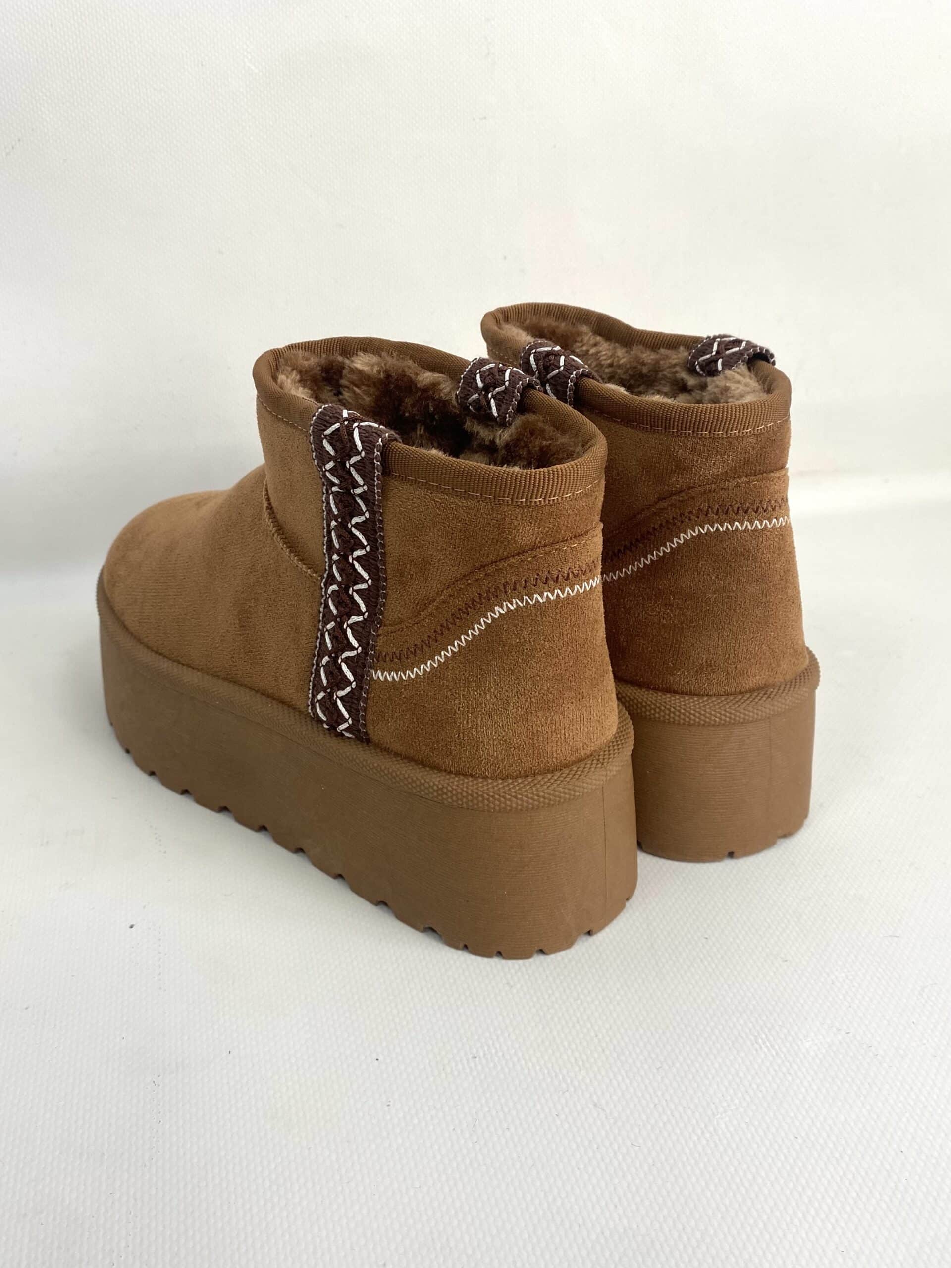 New Stivaletti Bassi con Platform e Pelo - Cammello / Ricamo Marrone