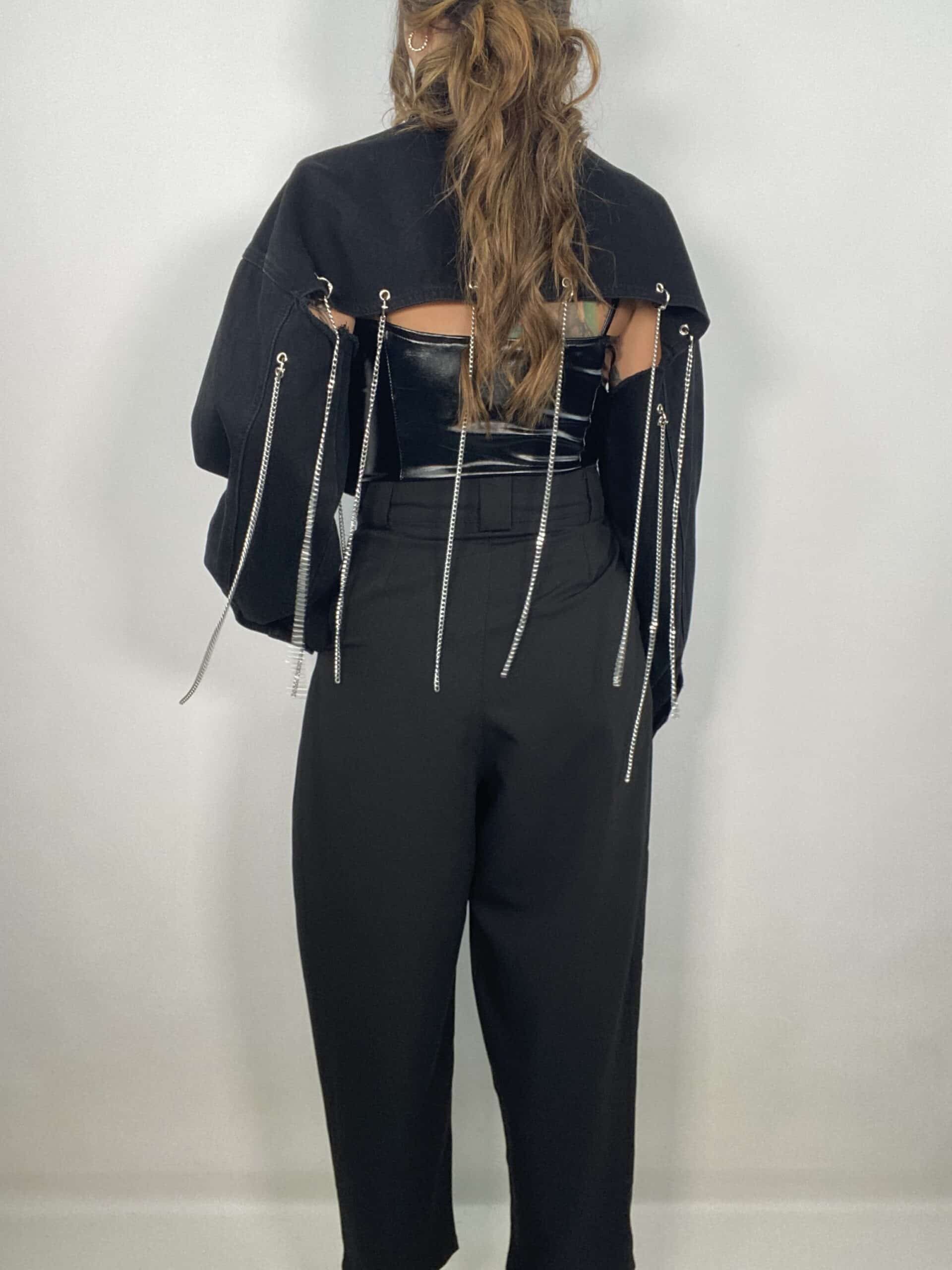 Giacca Jeans Super Crop con Catene - Nero