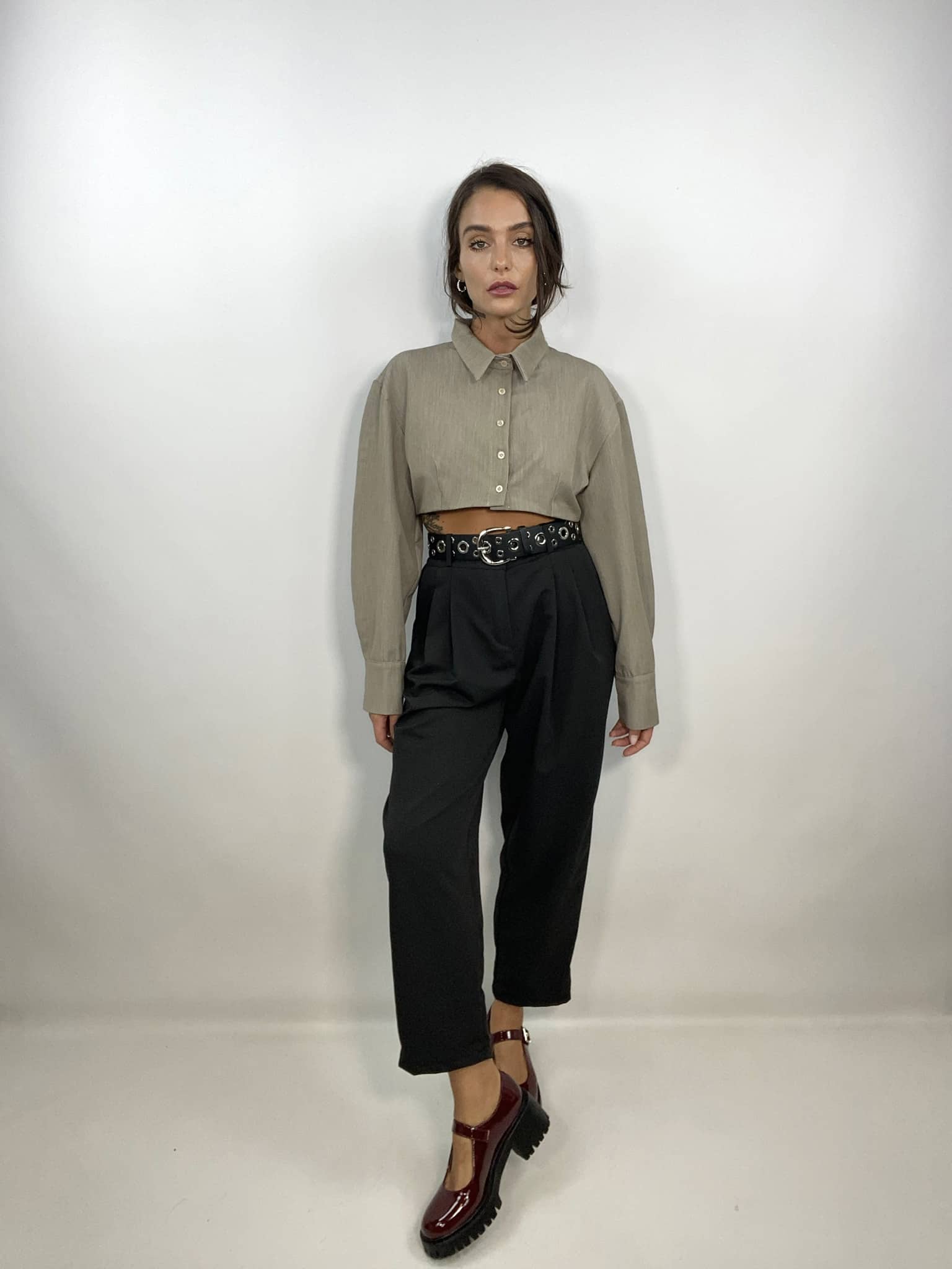 Camicia Crop con Cravatta - Beige