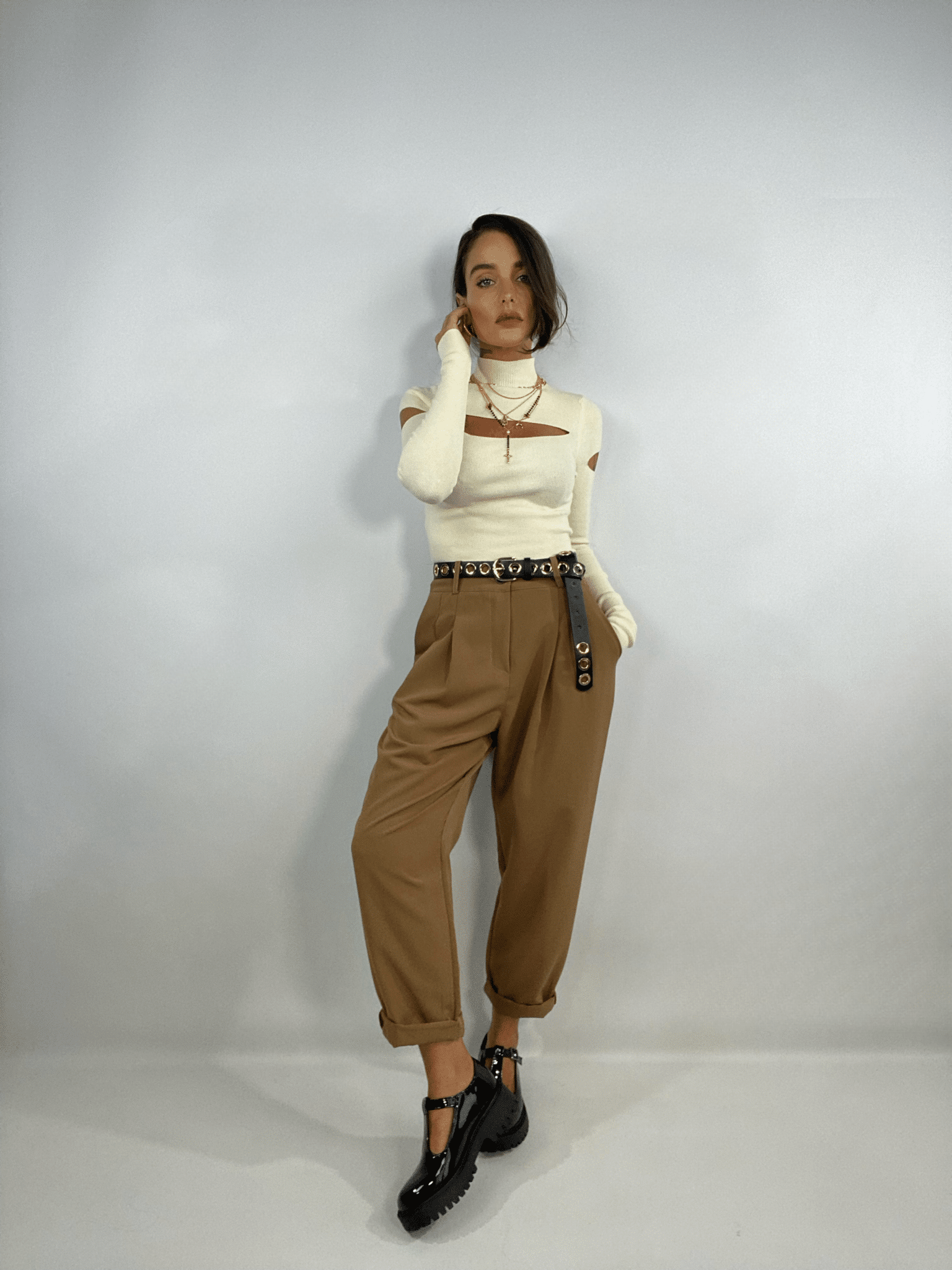 Maglia Crop con Cut Out - Nero