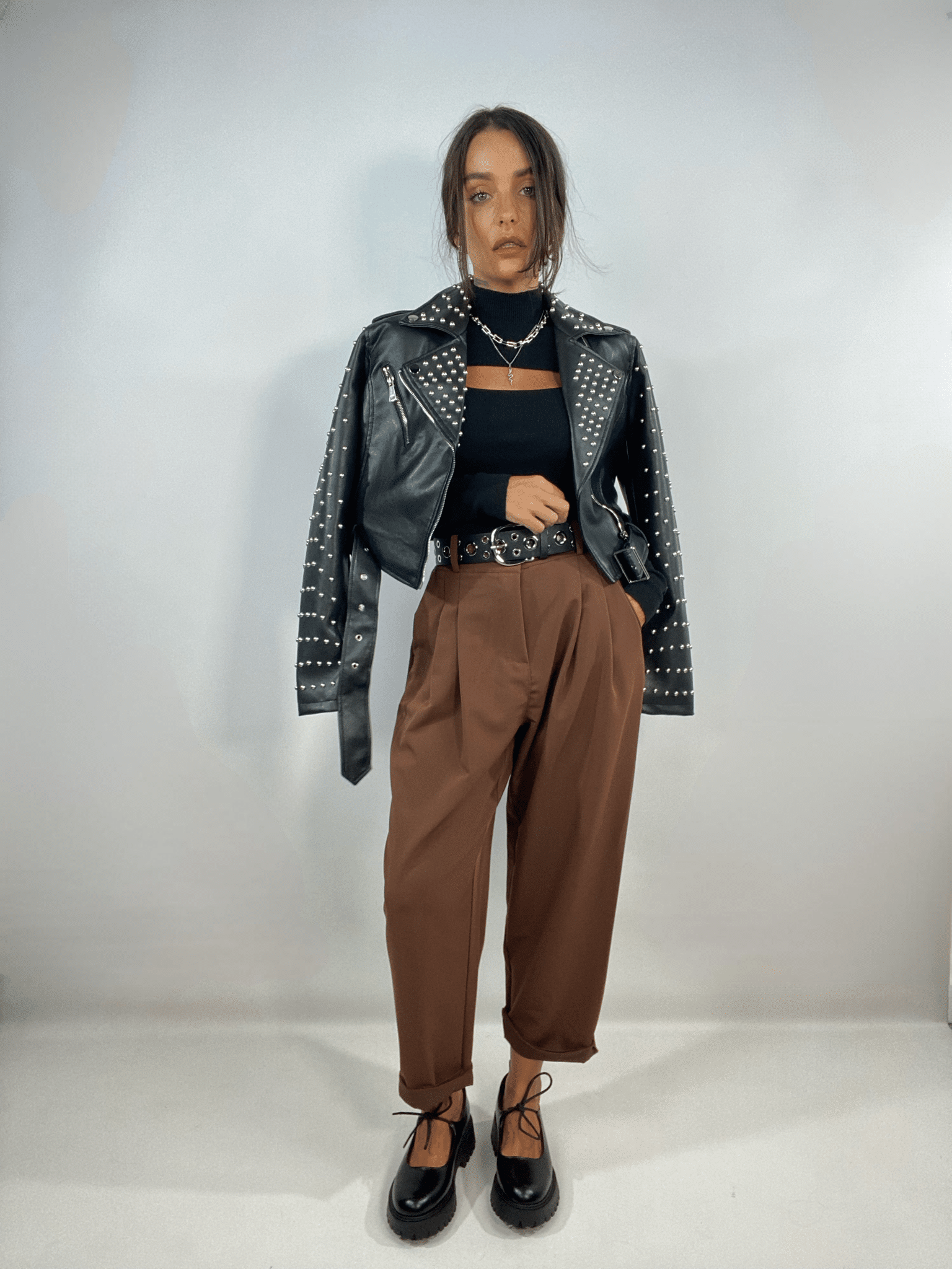 Maglia Crop con Cut Out - Nero