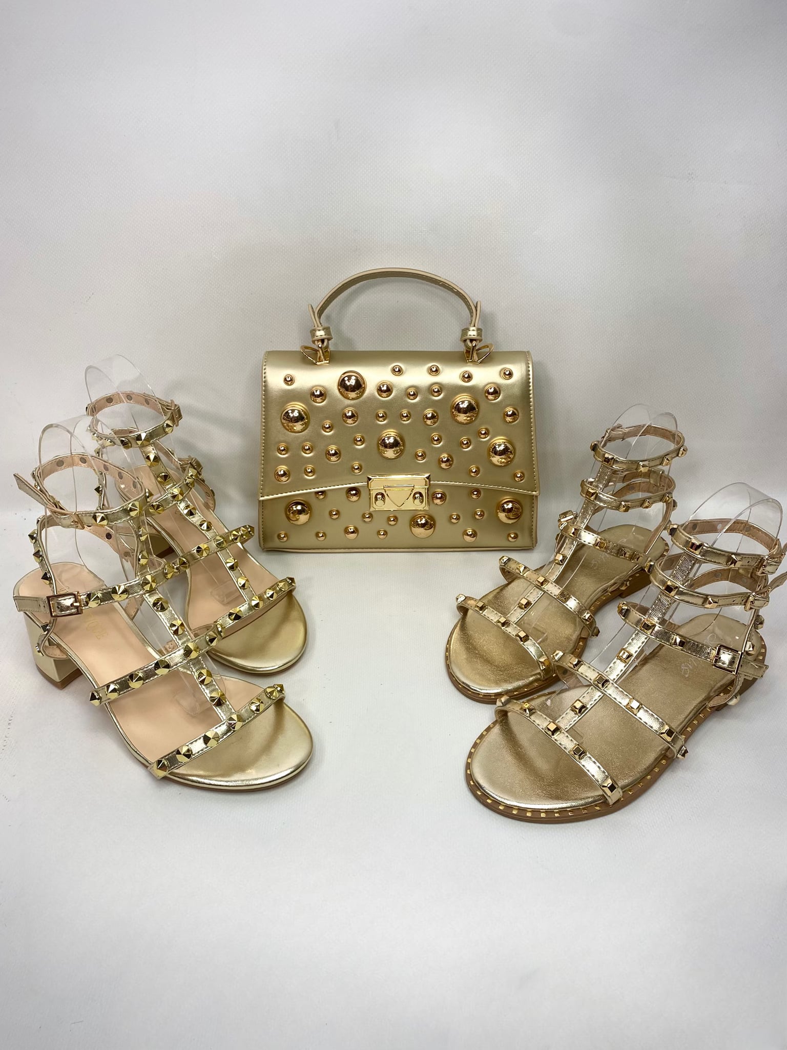 Sandali Studs Flat con Borchie - Oro