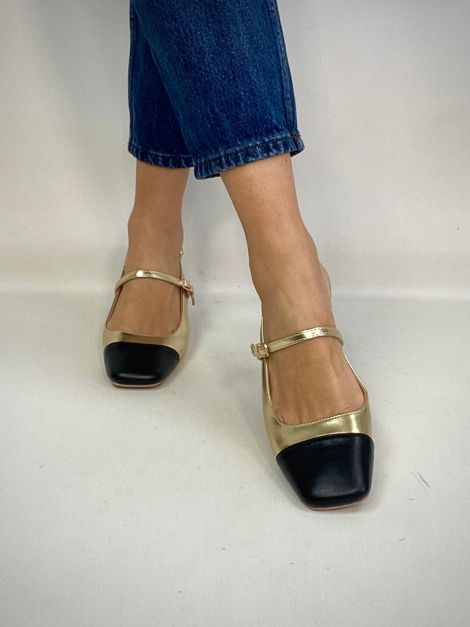 Mary Jane Medium Heels  - Bicolor Oro / Nero