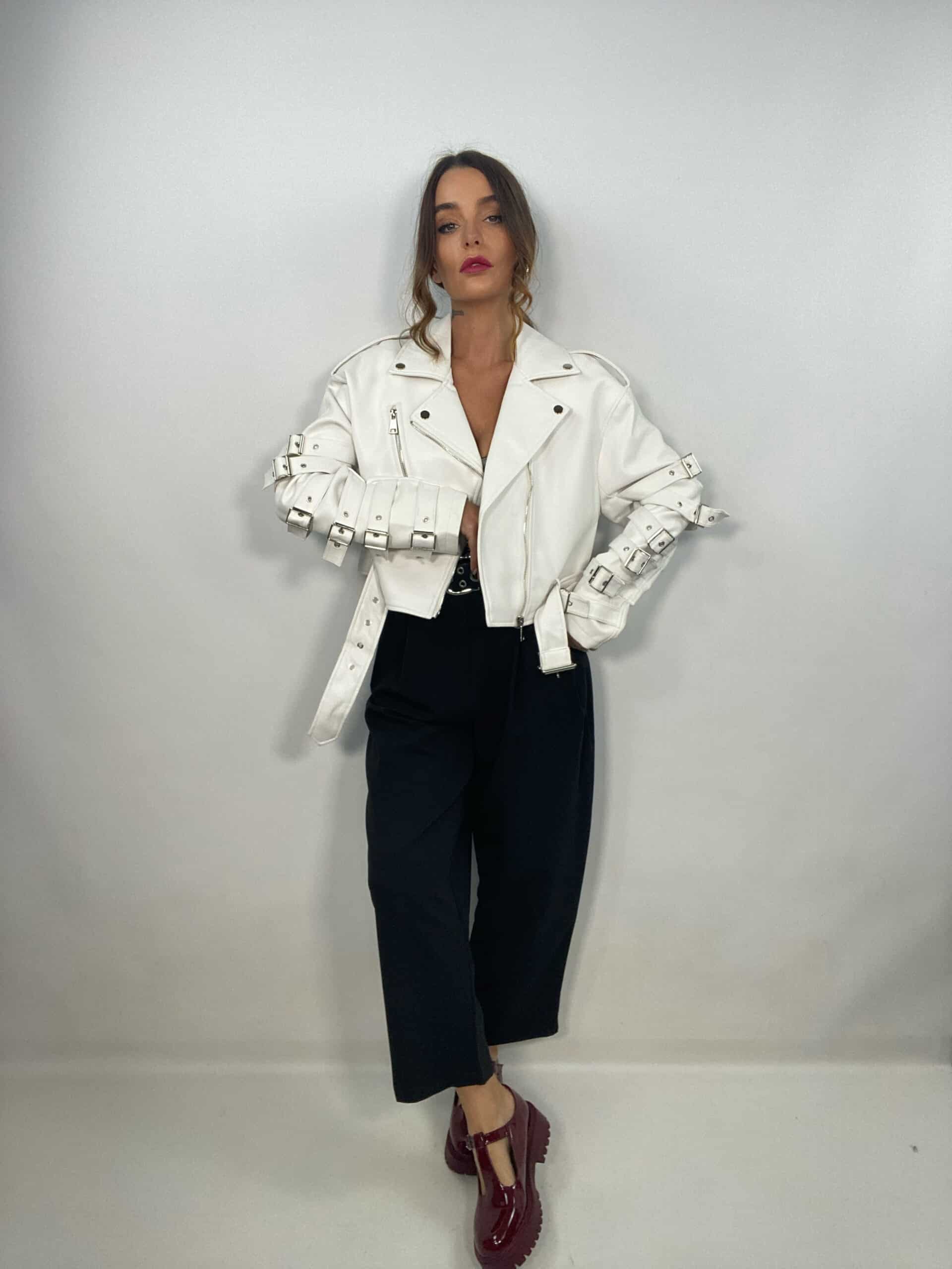 Chiodo Eco Pelle Crop con Fibbie  - Bianco
