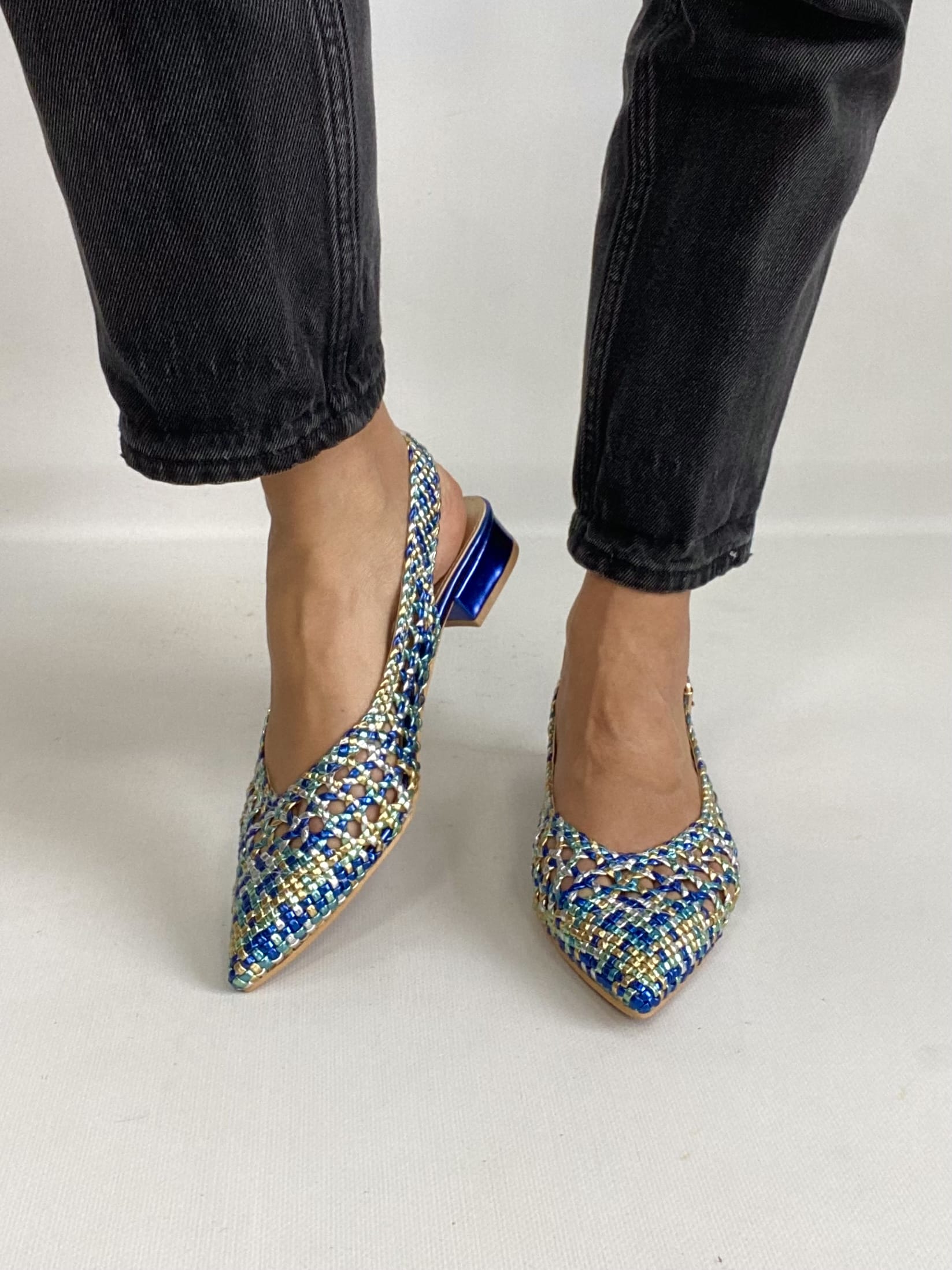 Slingback Flat Rafia 2.0 - Bicolor Oro / Blu