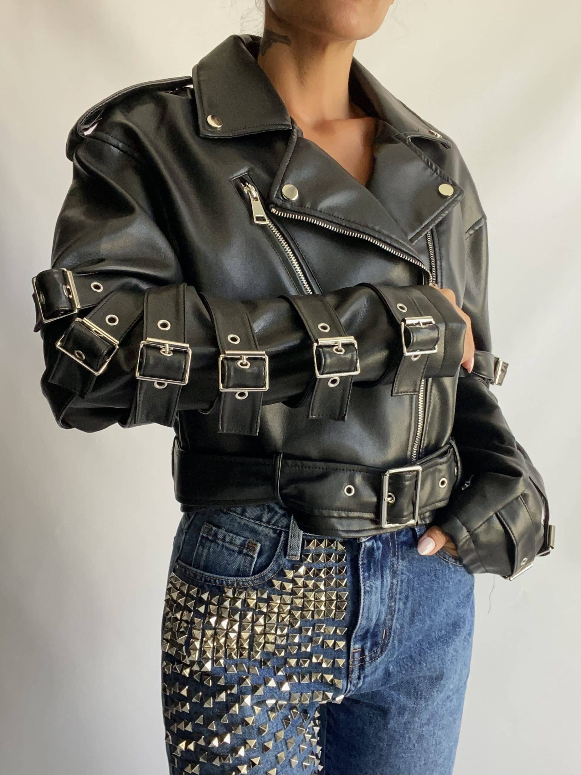 Chiodo Eco Pelle Crop con Fibbie  - Nero