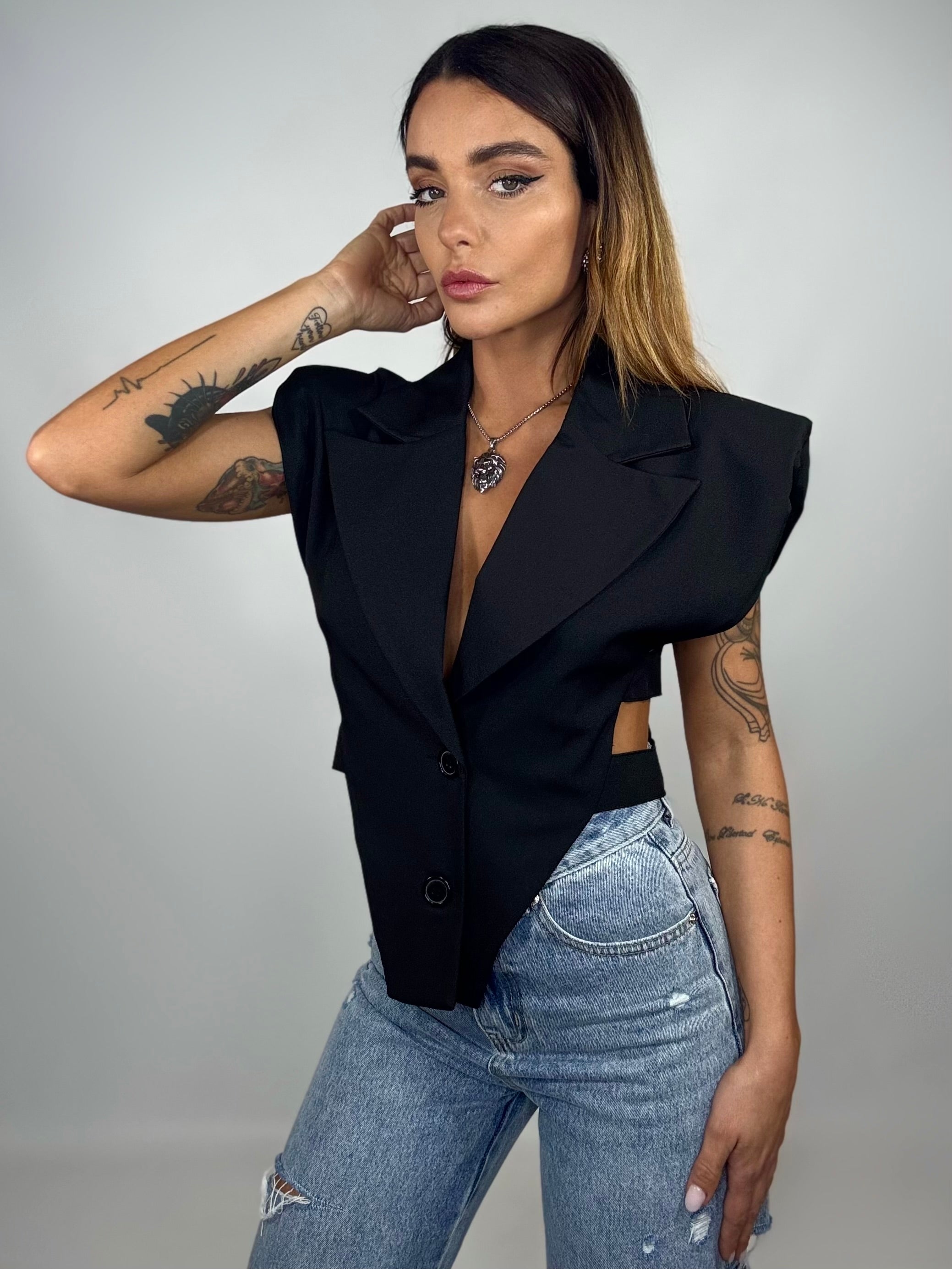 Gilet Crop Spalline e Cut Out - Nero