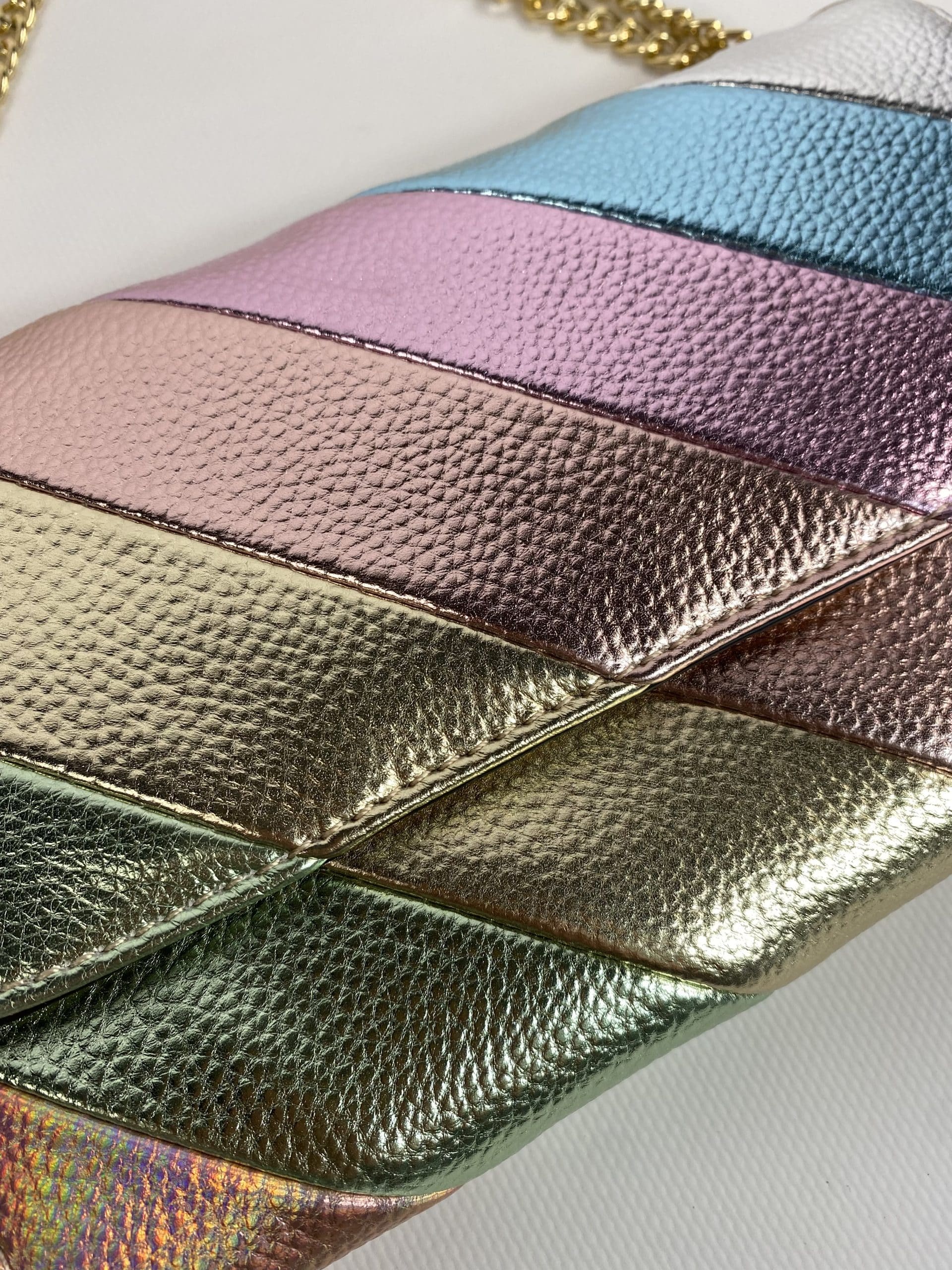 Clutch Multicolor con Tracolla