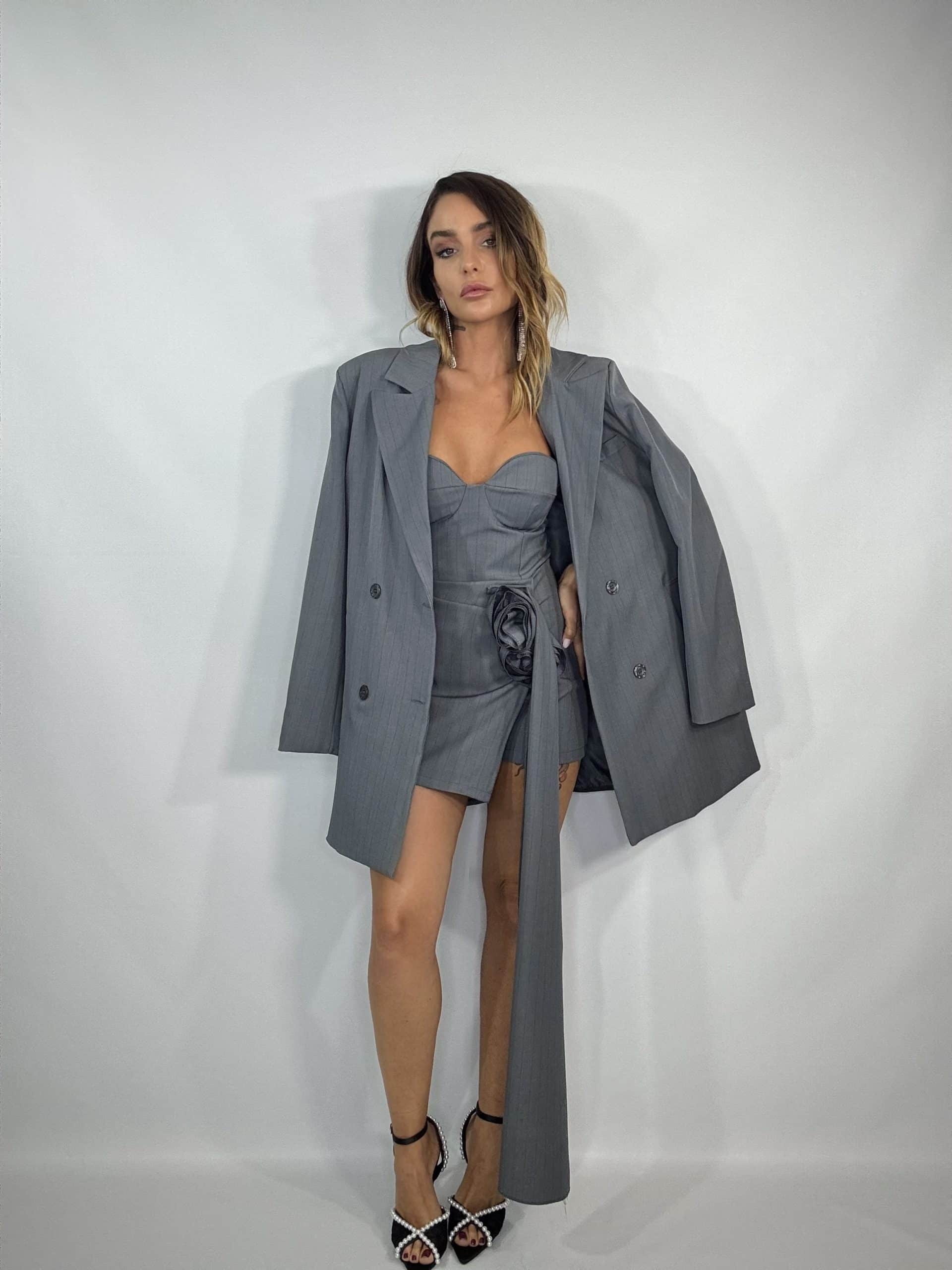 Pantagonna Gessato con Fiore - Grigio