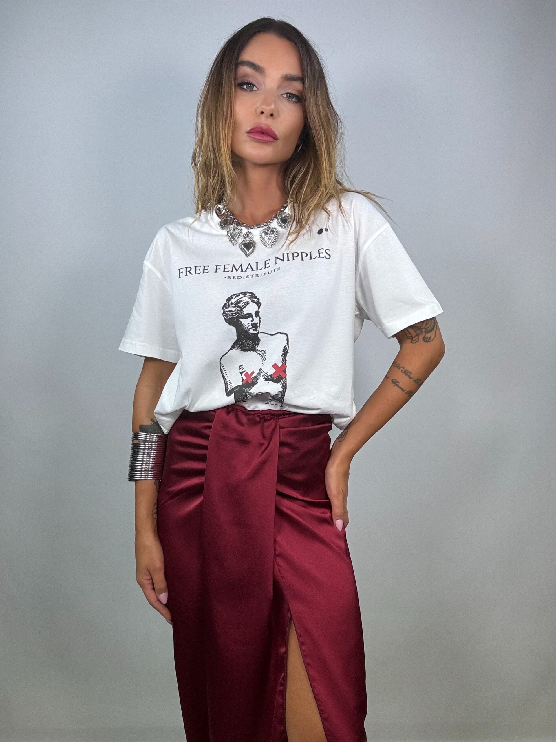 T-shirt Free Female Nipples - Bianco.