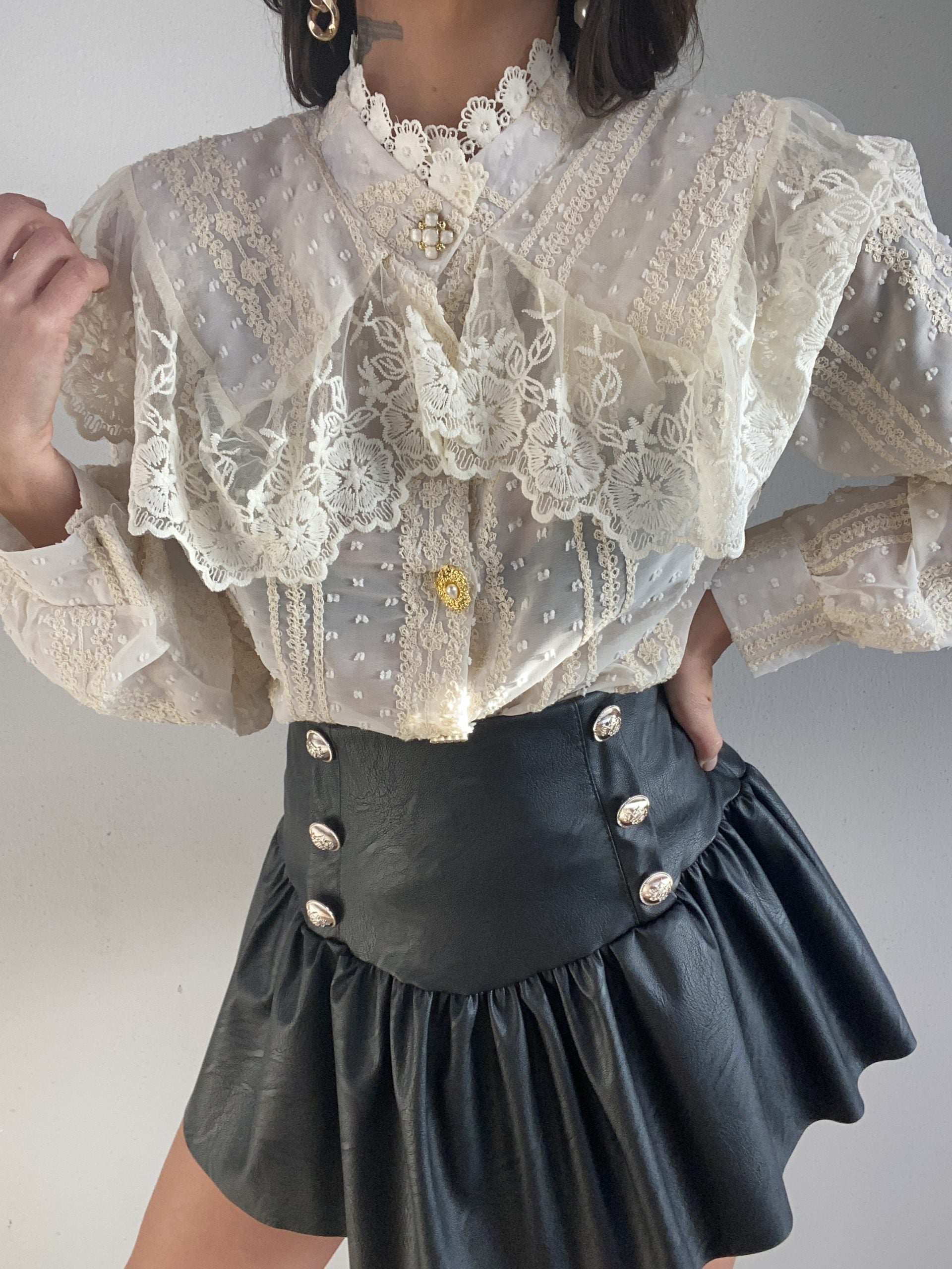 Cardigan Colletto Pizzo Bottoni Gioiello- Grigio