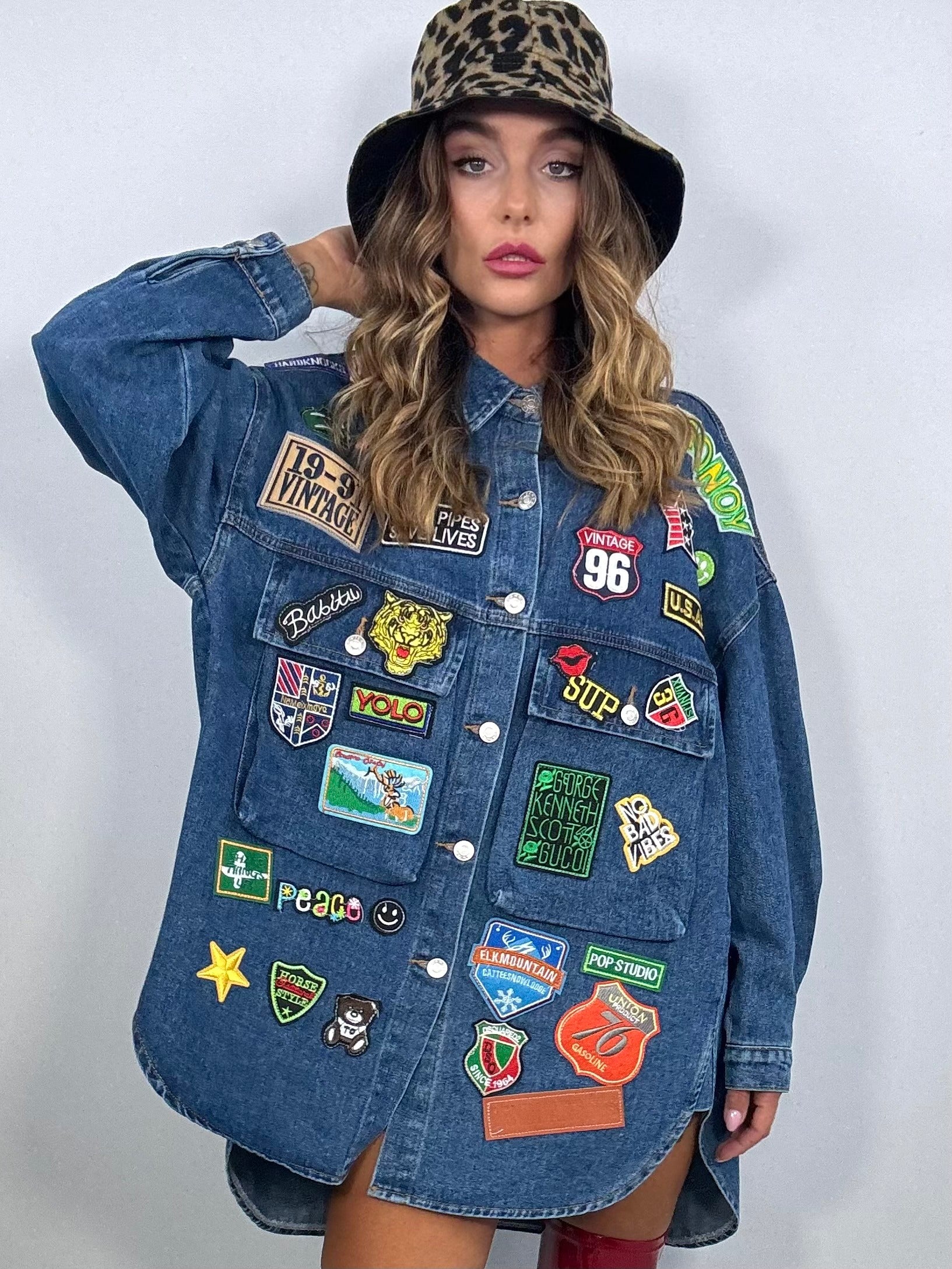 Camicia Jeans Over con Patch -Blu.