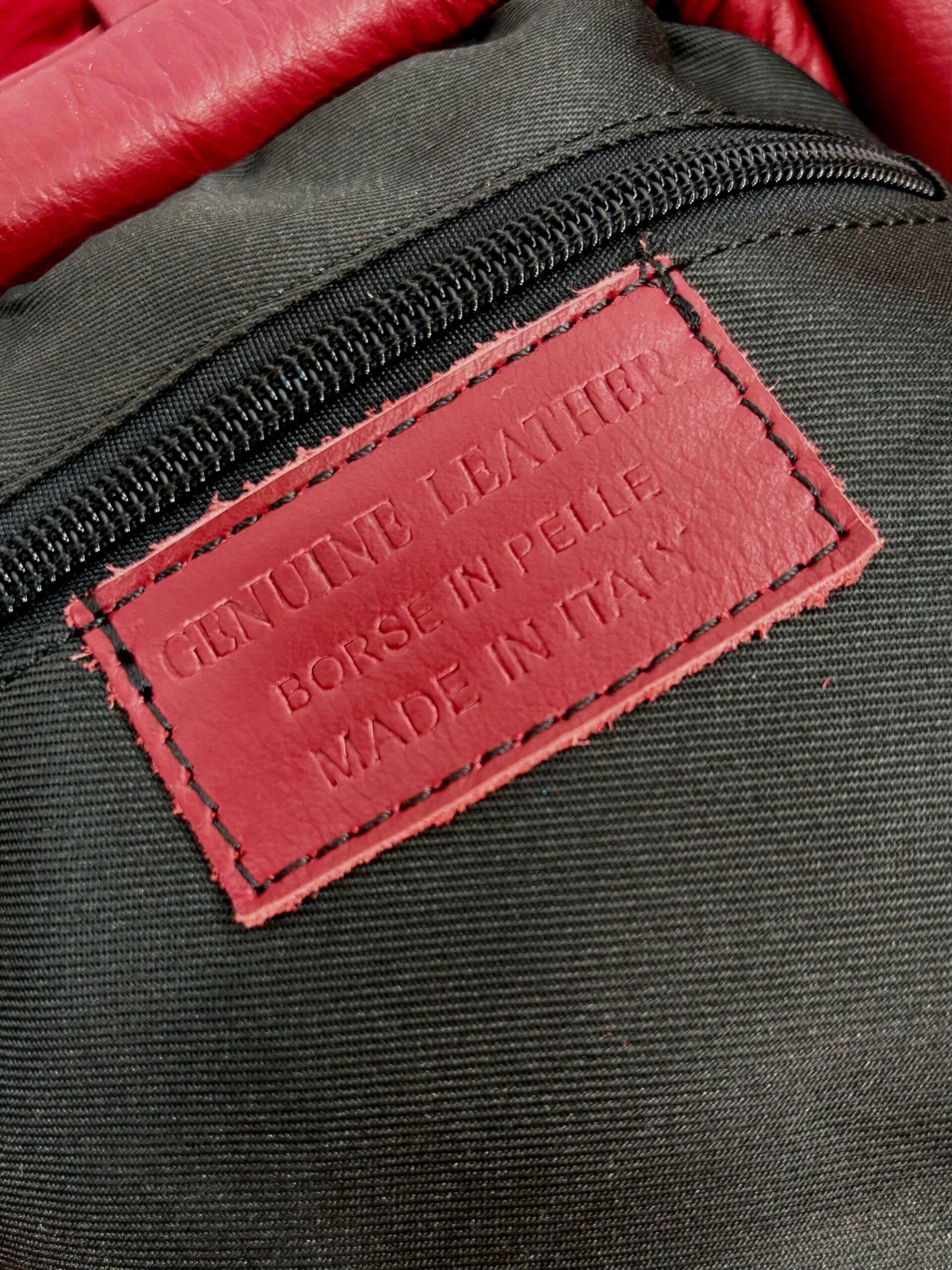 Pouch Bag in Vera pelle Made In Italy - Cherry Red