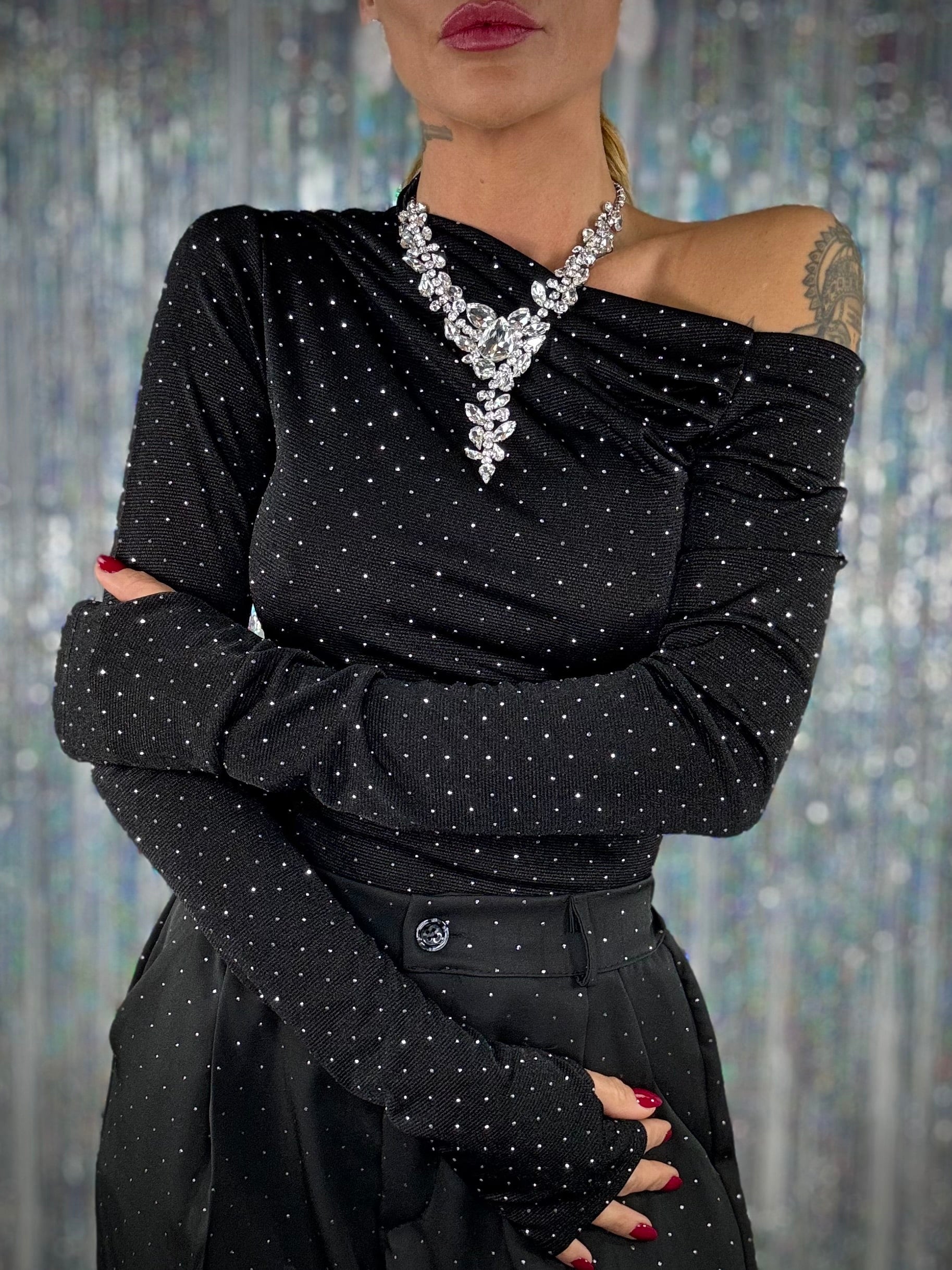 Maglia Basic Not Basic Strass - Nero