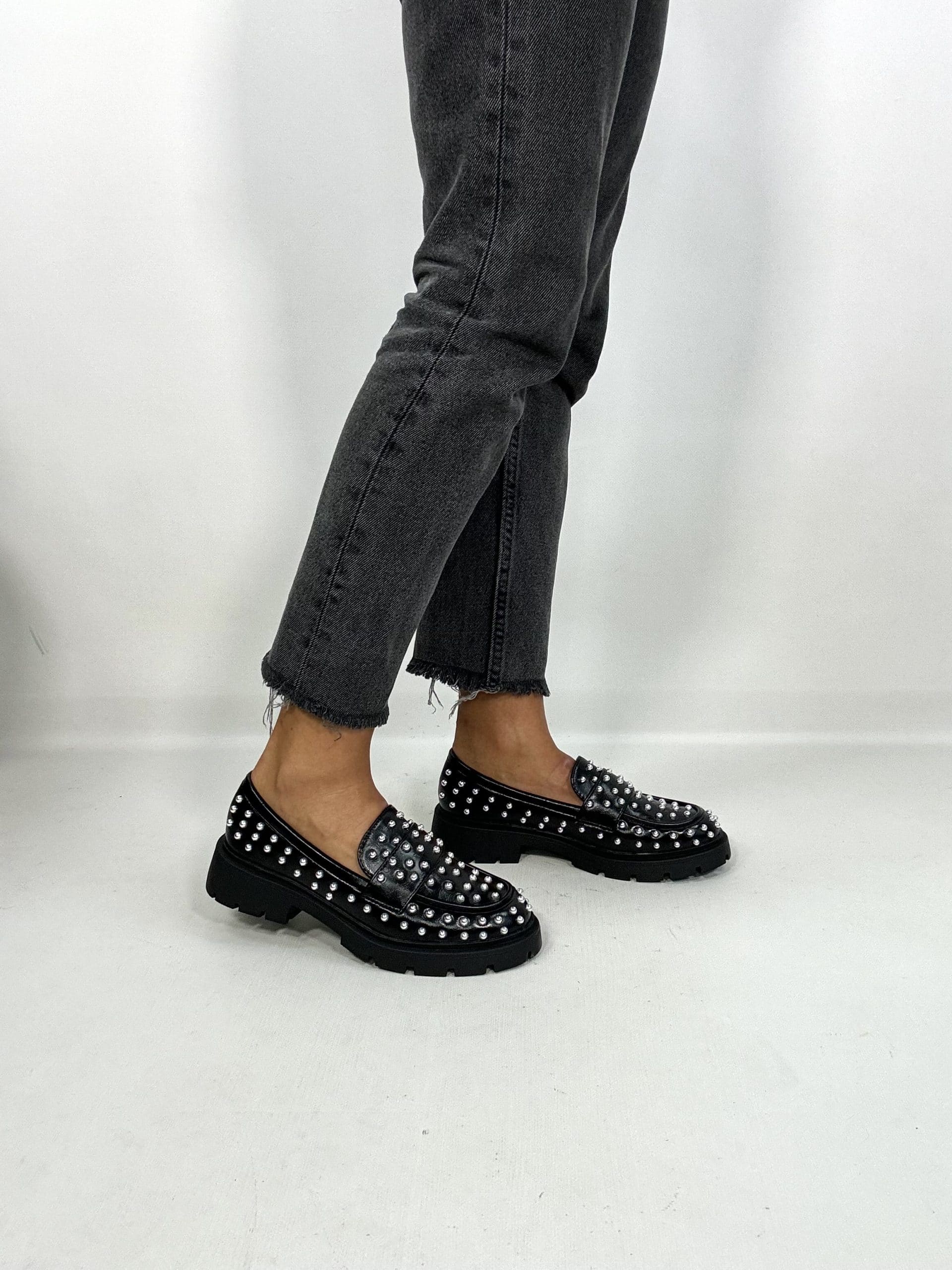 Mocassino Con Borchie - Nero
