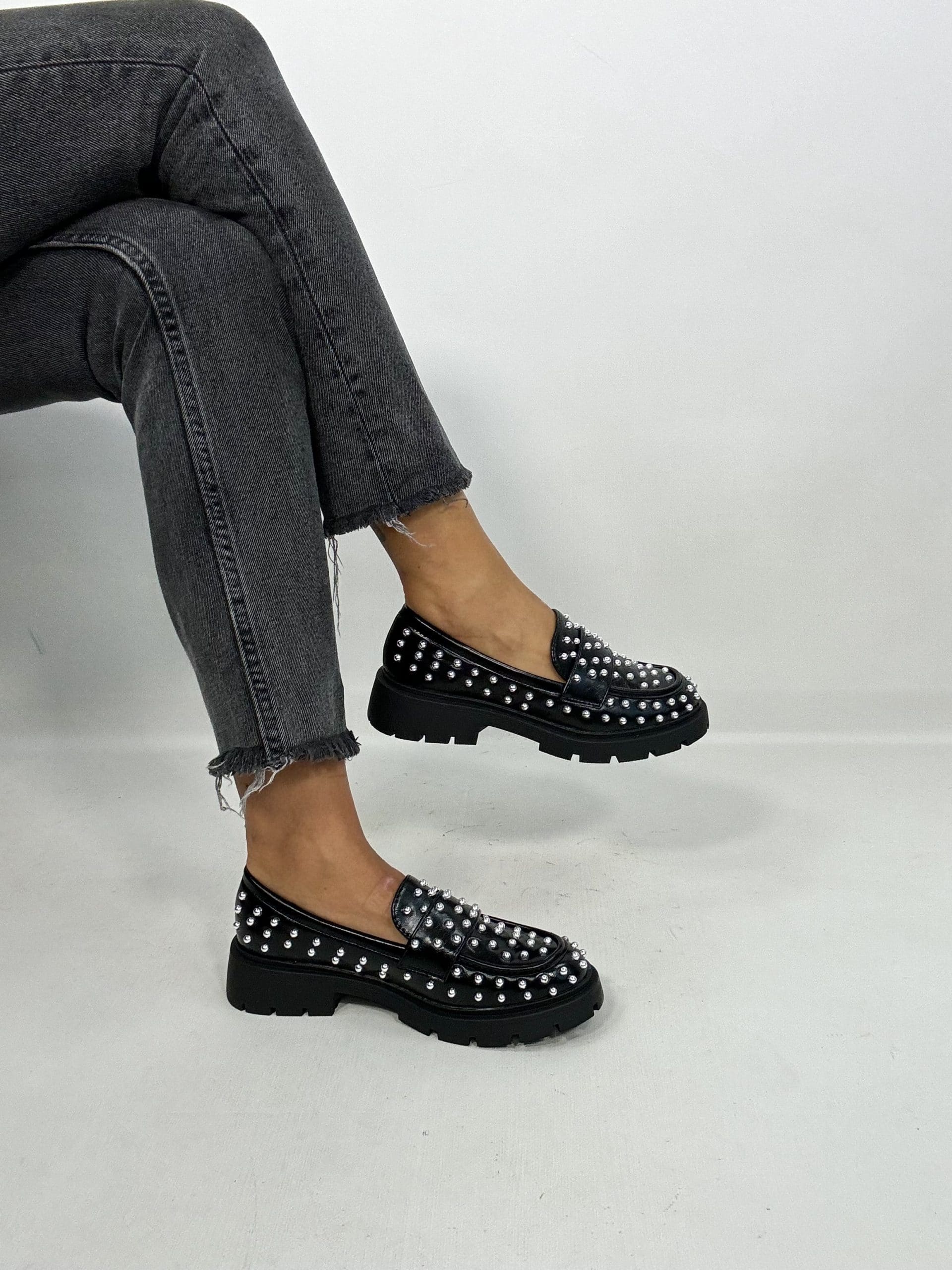 Mocassino Con Borchie - Nero
