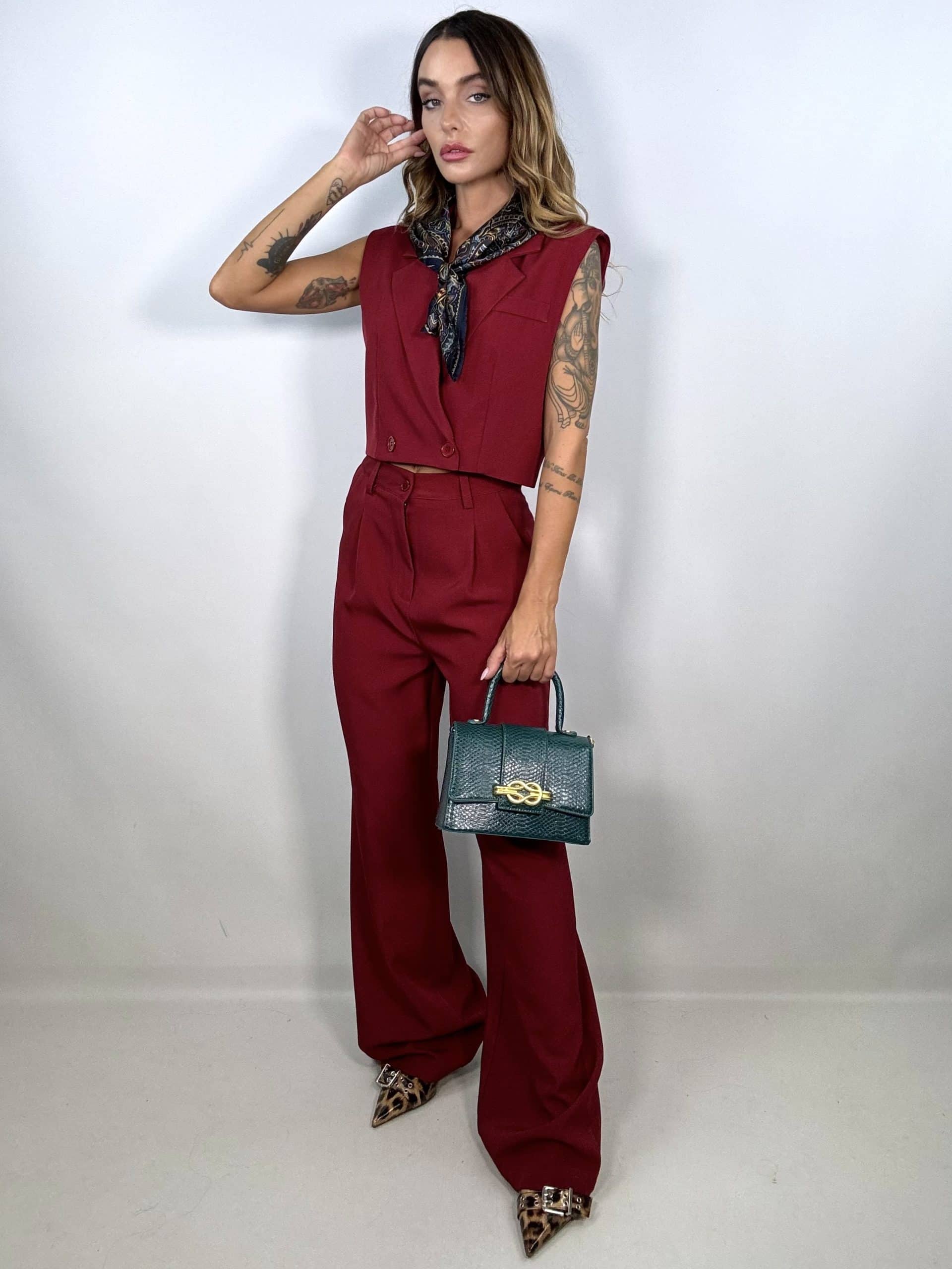 Completo Gilet Crop e Pantaloni Wide - Cherry Red