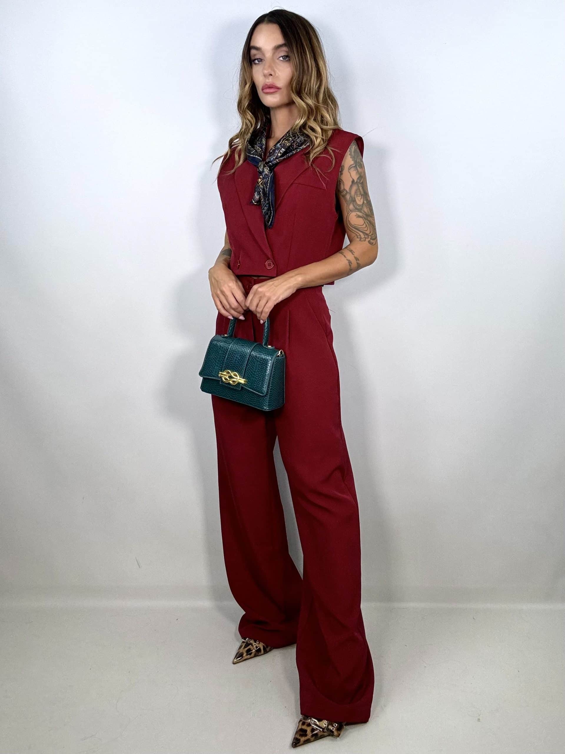 Completo Gilet Crop e Pantaloni Wide - Cherry Red