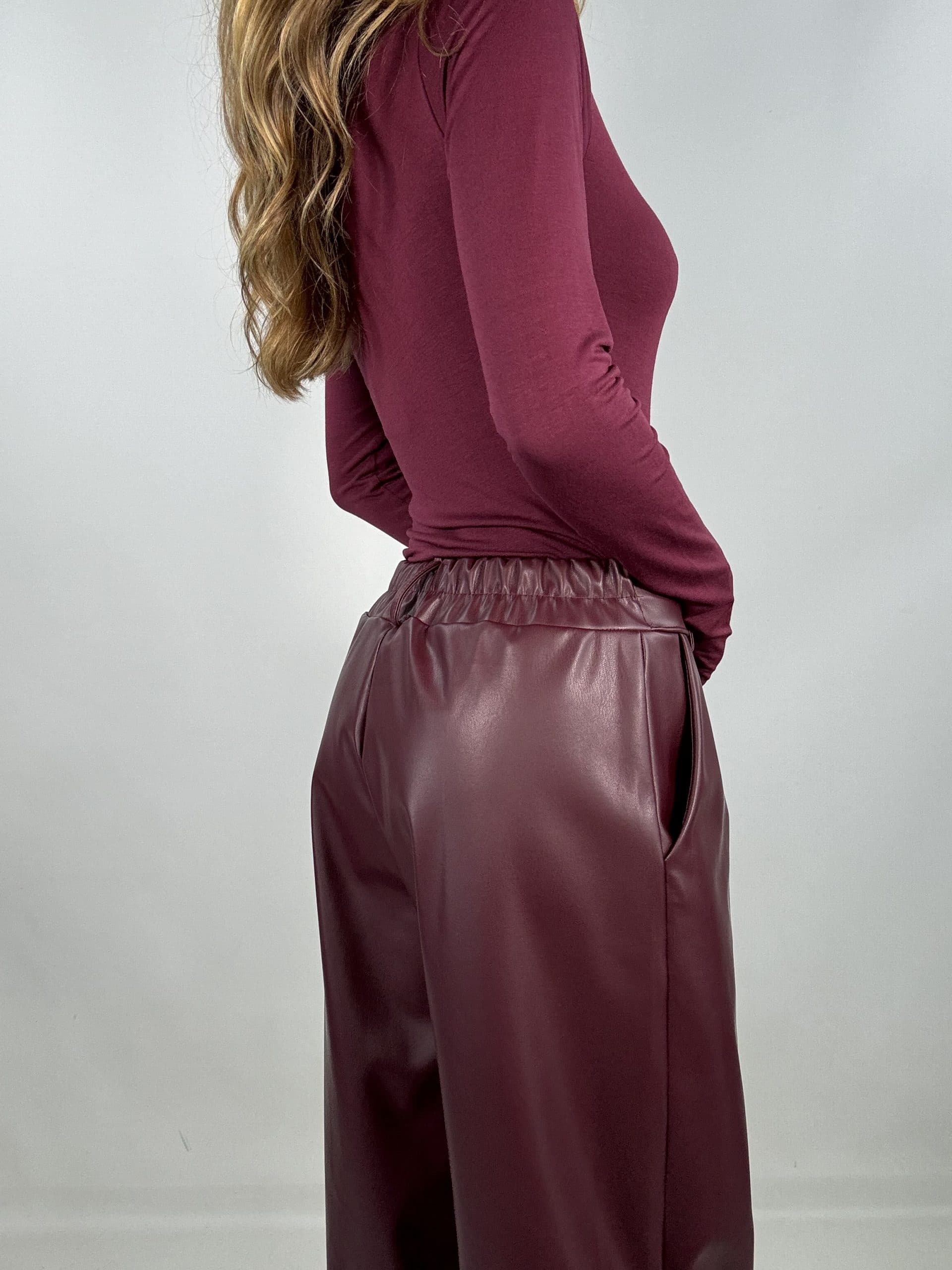 Maglia Basic Not Basic - Burgundy