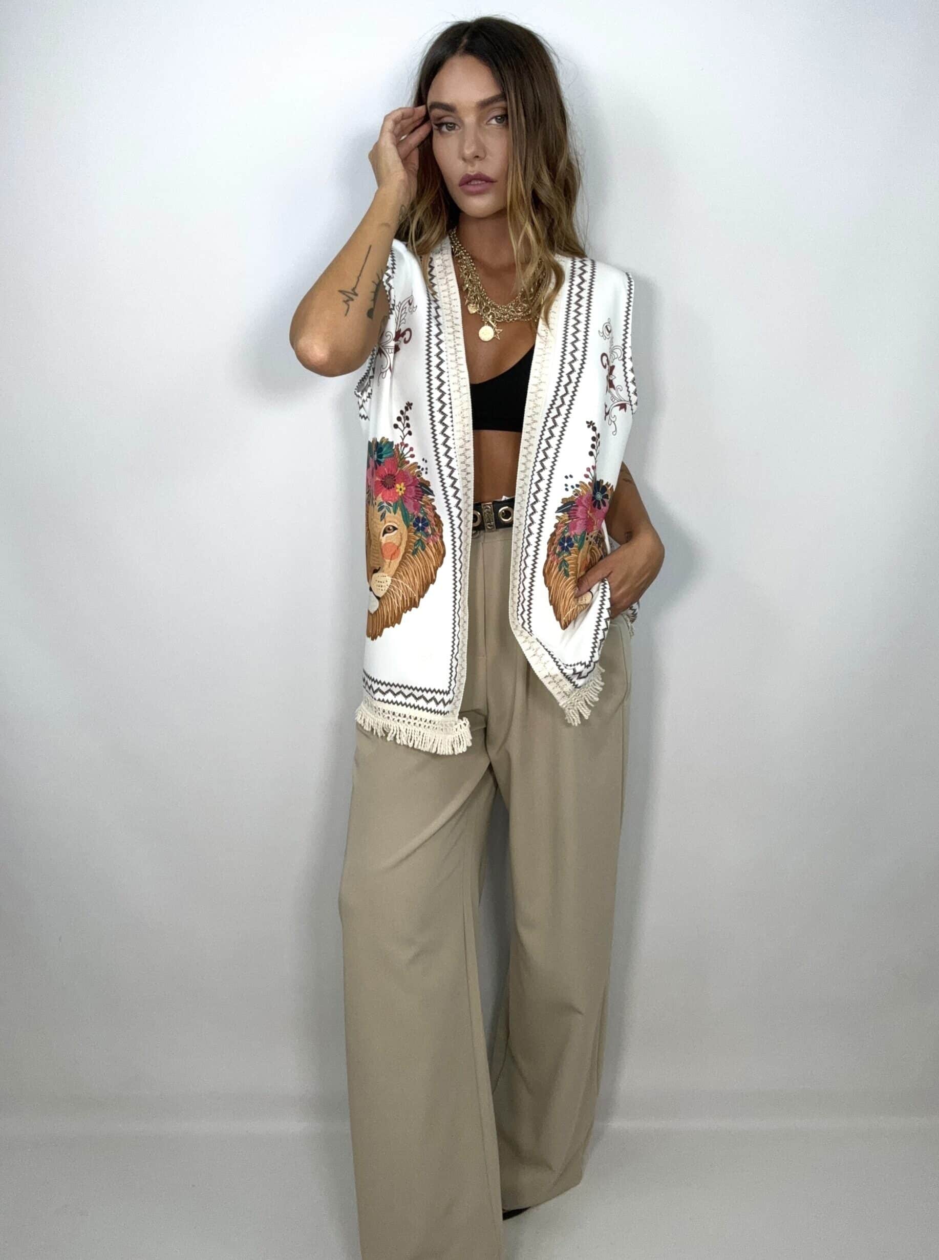 Gilet Over Stampa Leone con Frange.