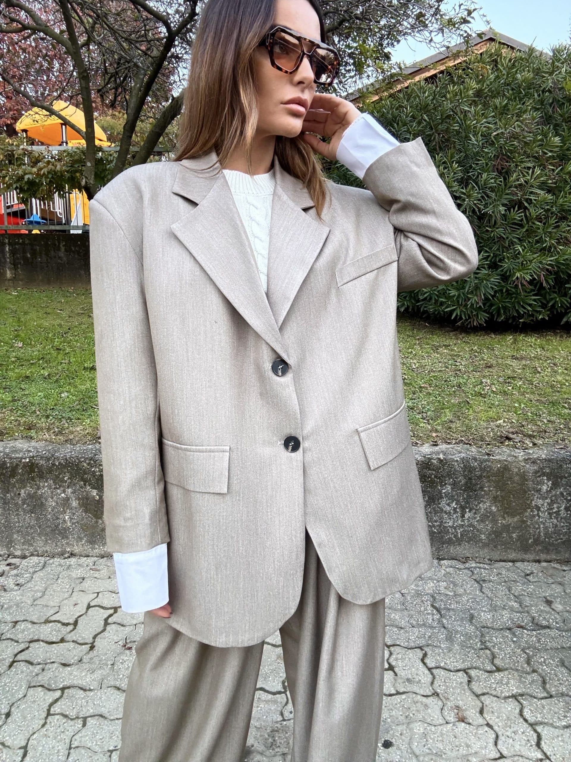 Blazer Super Over con Maxi Polsini  - Tortora