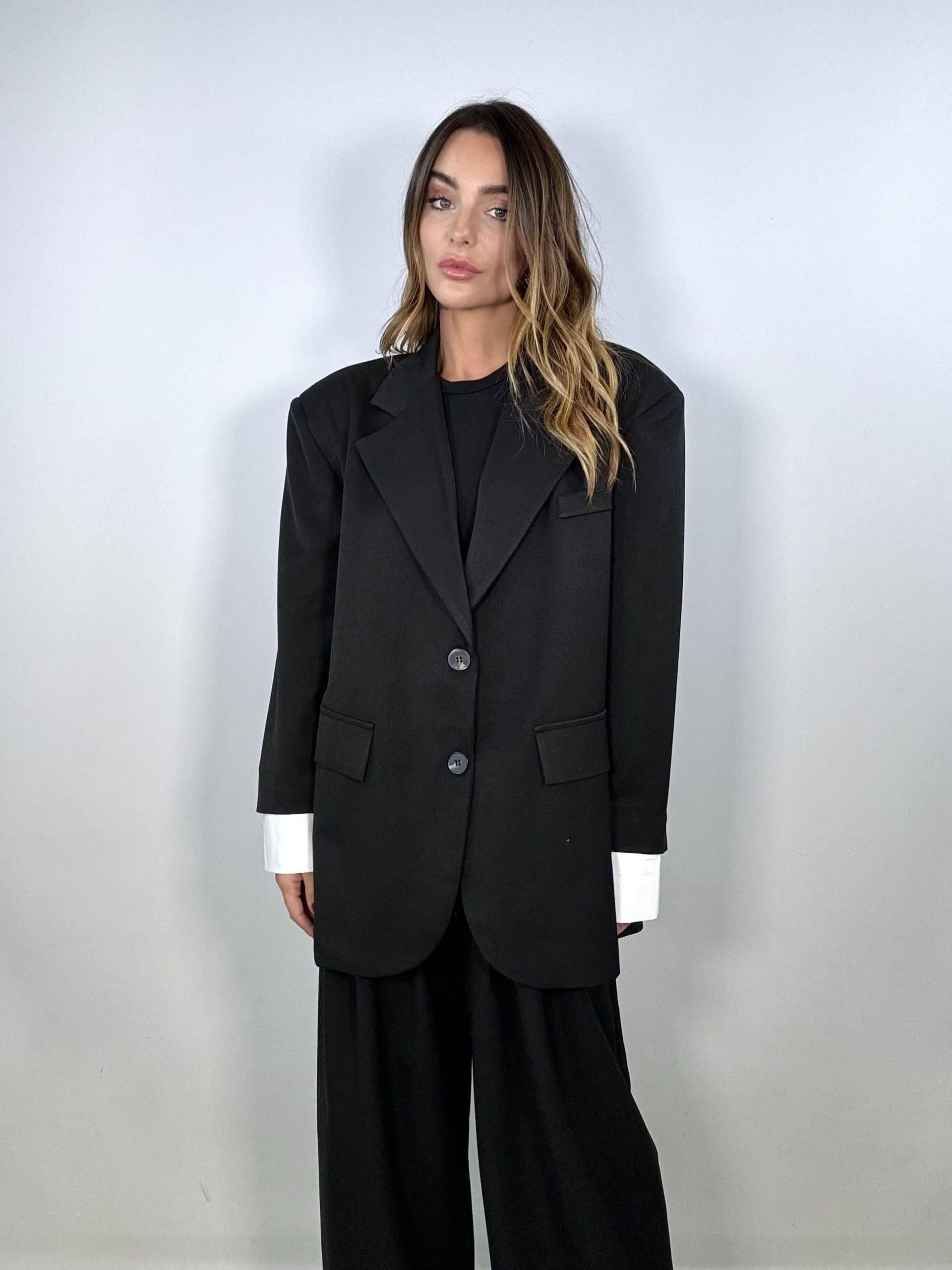 Blazer Super Over con Maxi Polsini  - Nero