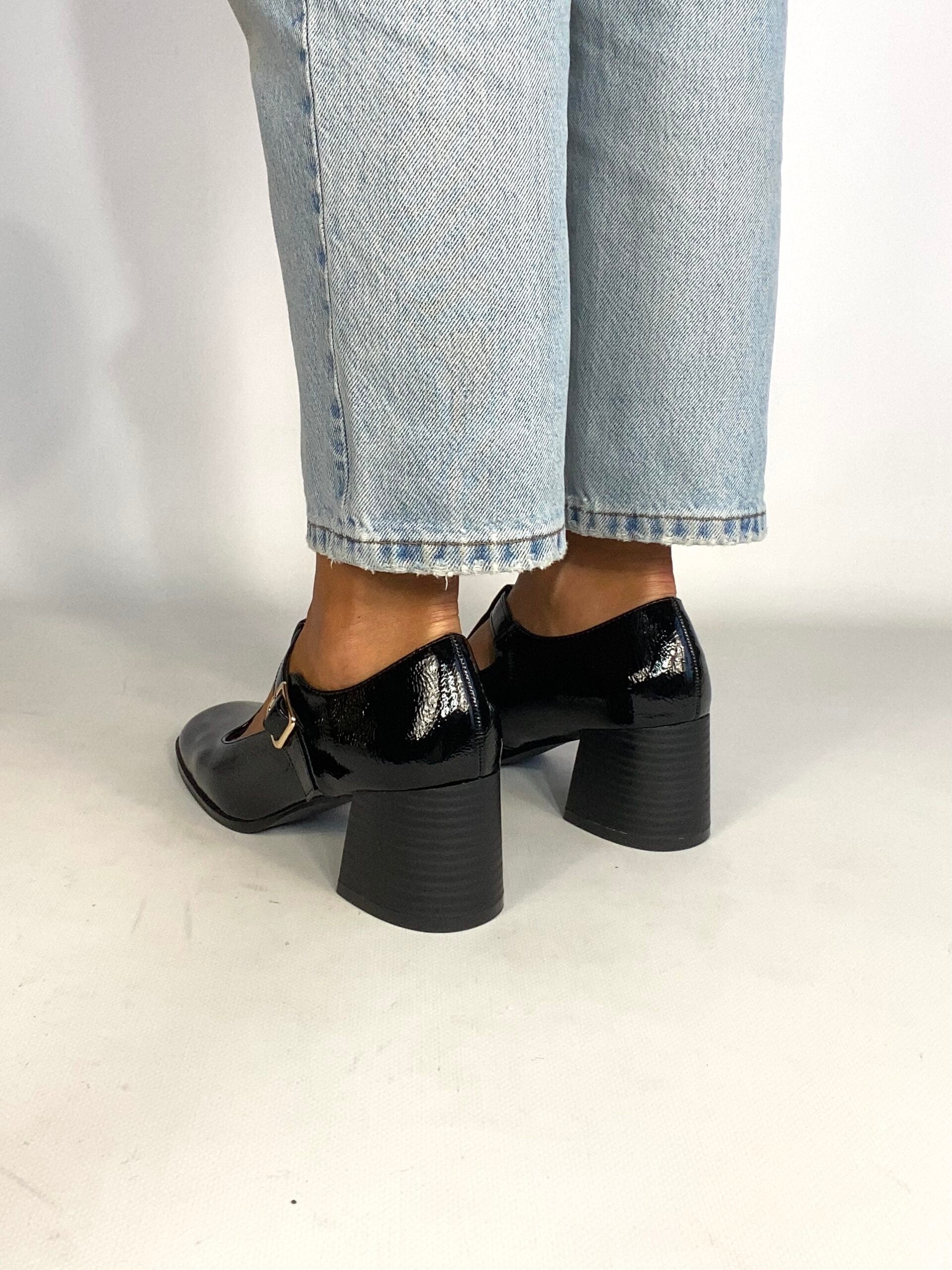 Mary Jane T- Bar Medium Heels  - Vernice Nero