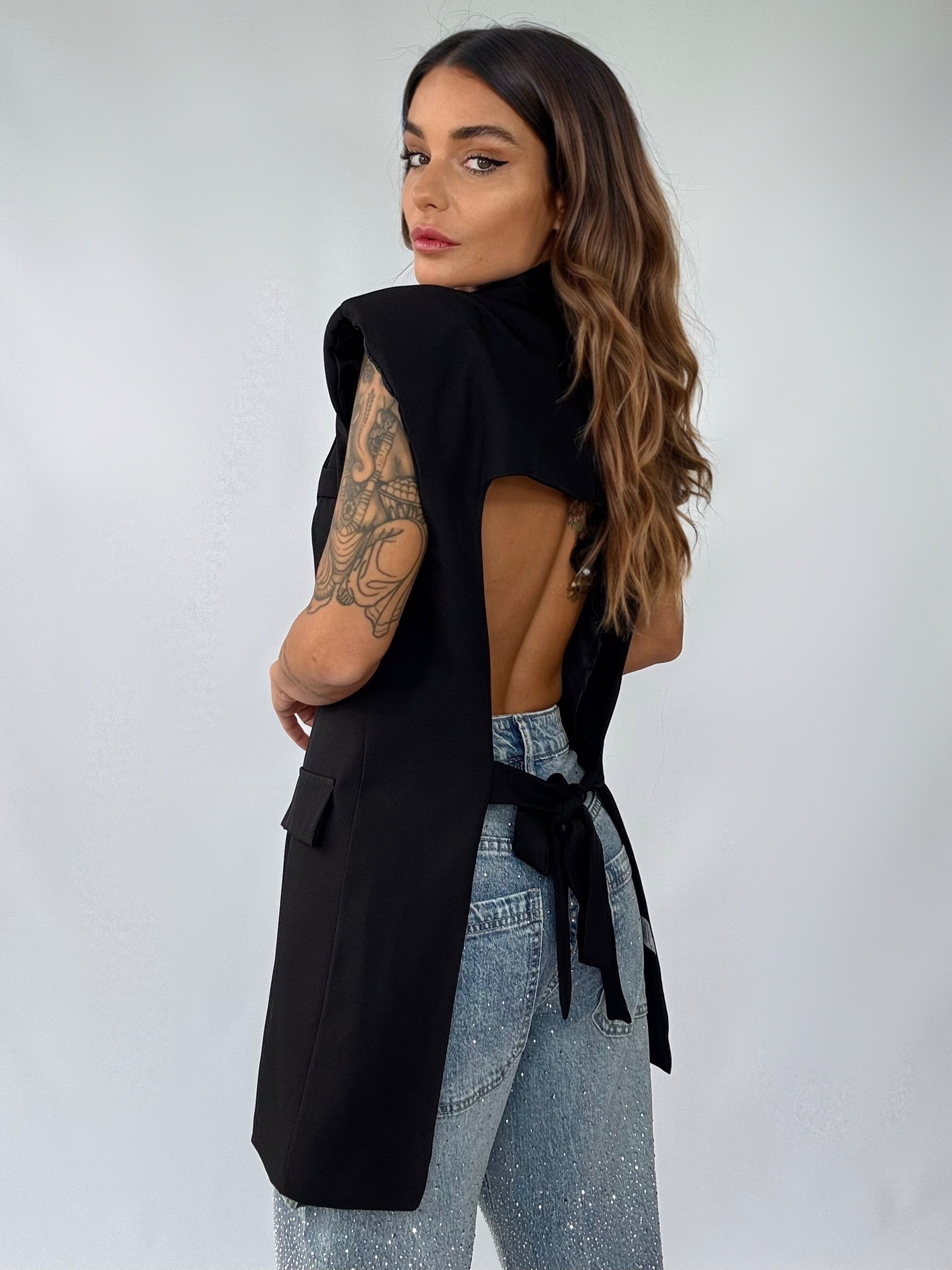 Gilet Over Spalline e Schiena Nuda - Nero