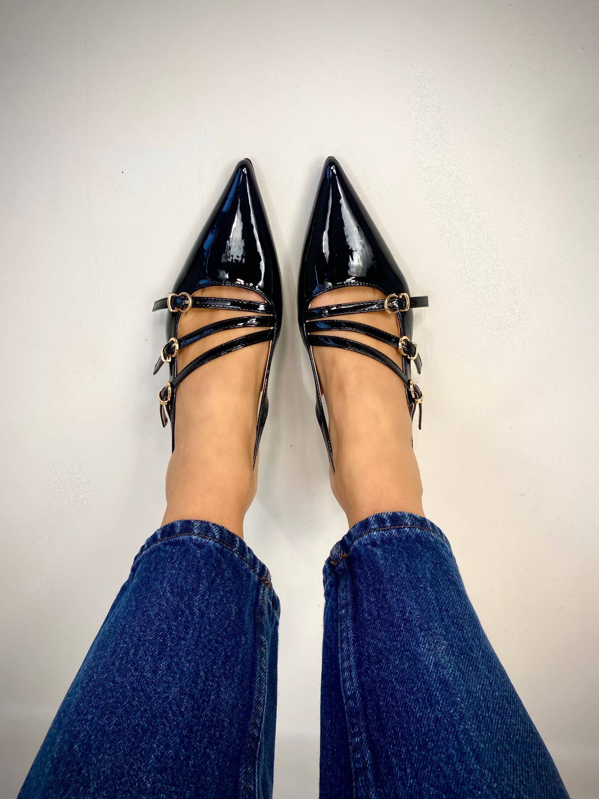 Slingback con Cinturini e Fibbie Tacco Medio - Nero