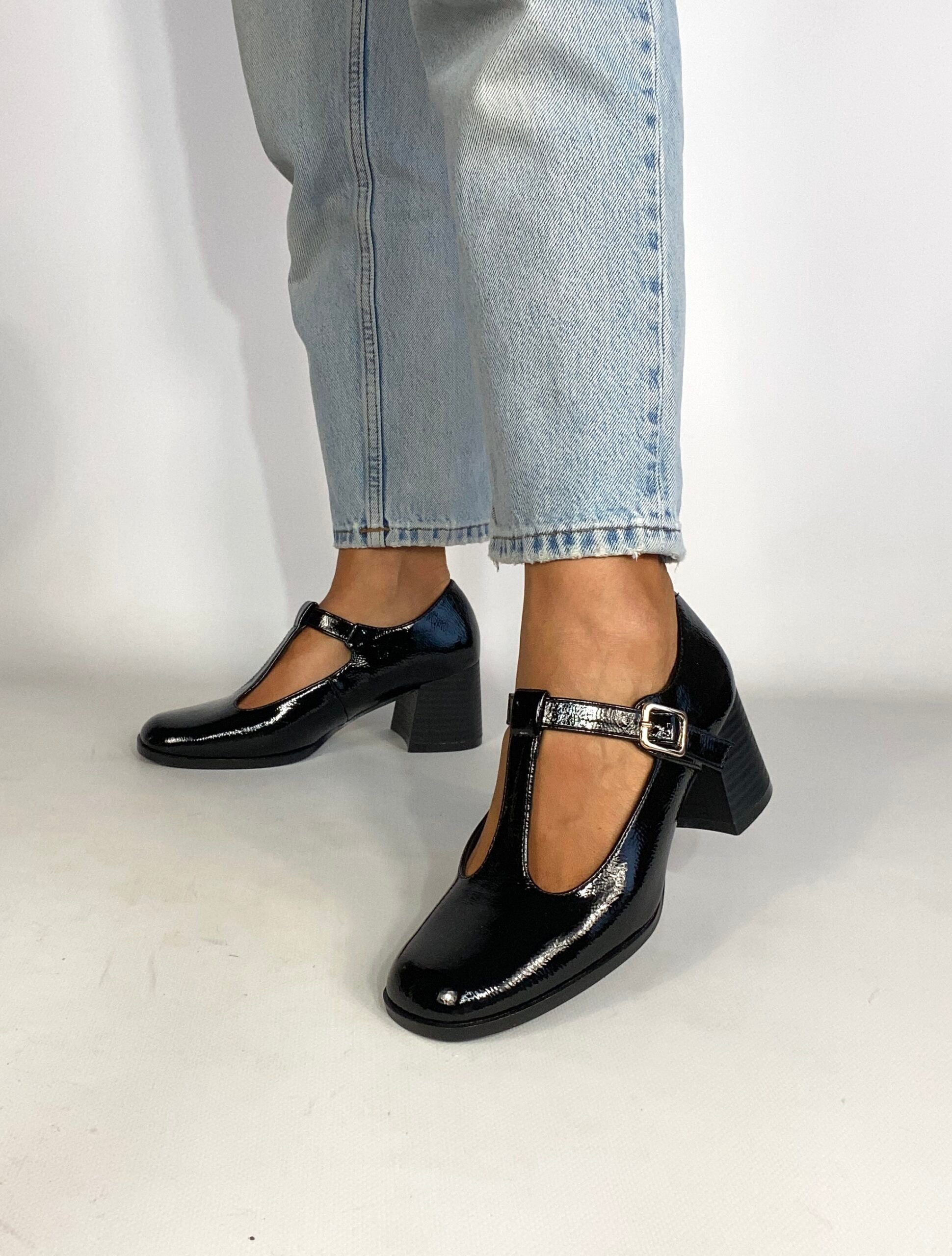 Mary Jane T- Bar Medium Heels  - Vernice Nero
