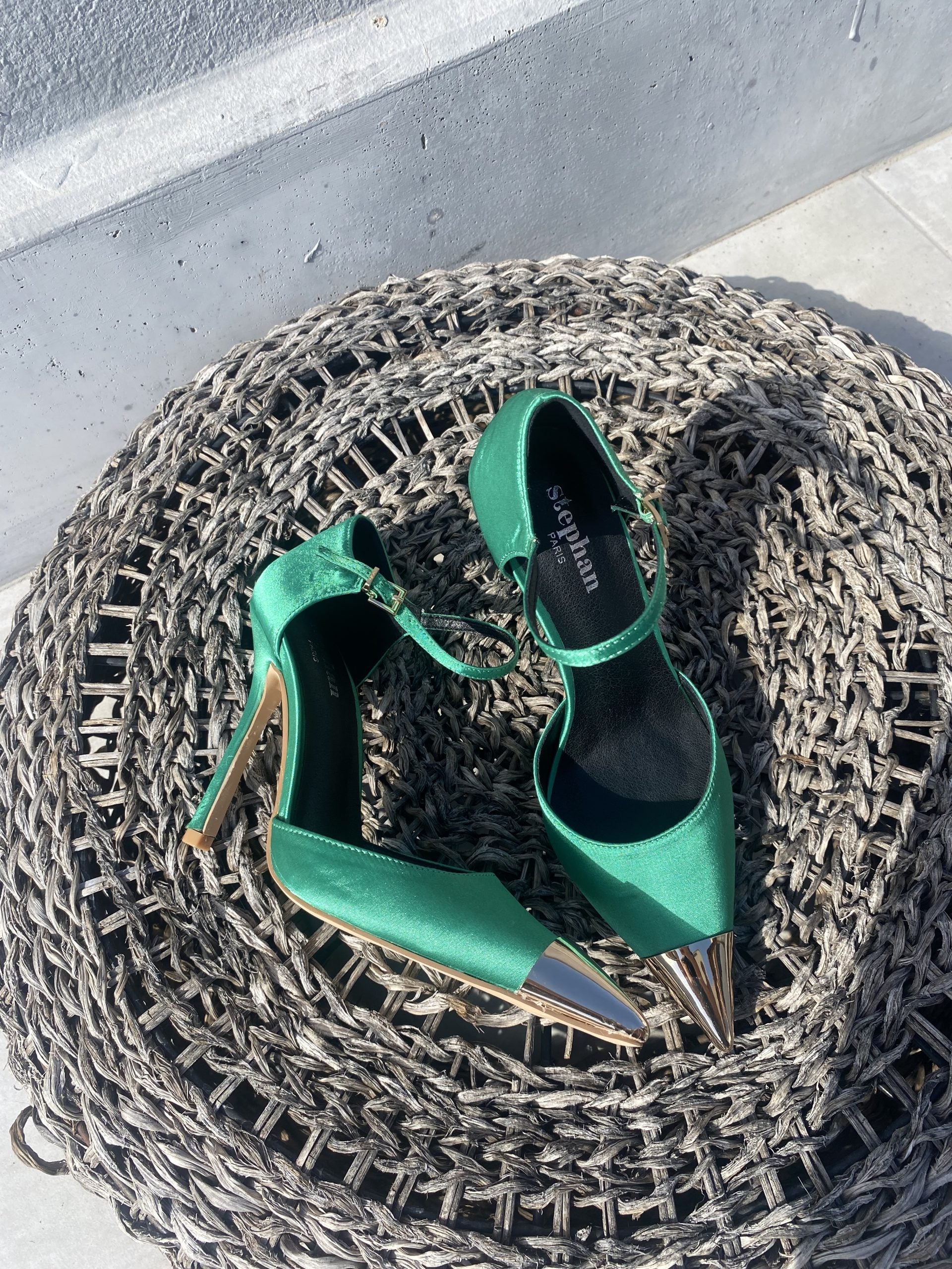 Decollete Punta Metallo Cinturino - Verde