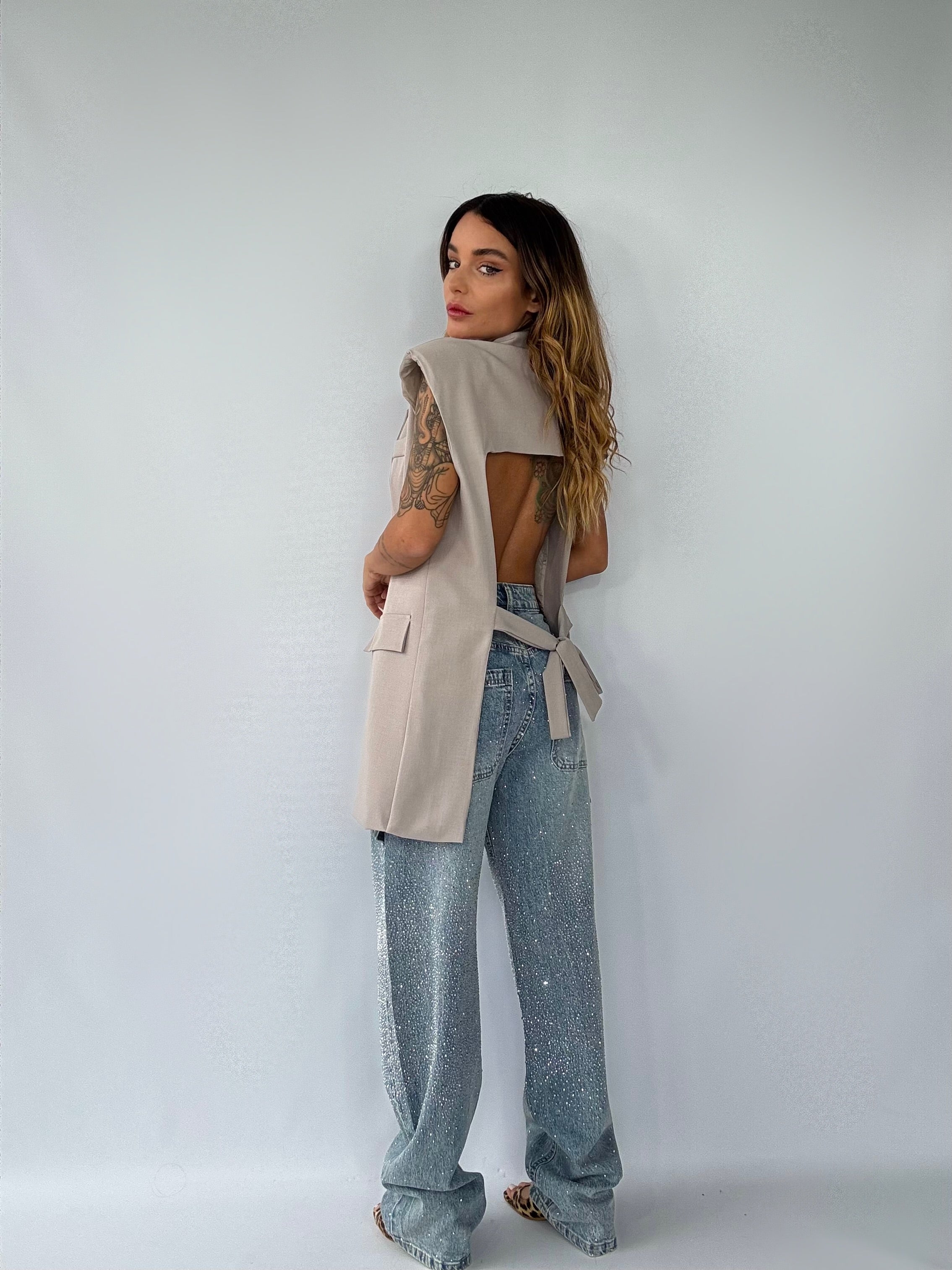 Gilet Over Spalline e Schiena Nuda - Tortora