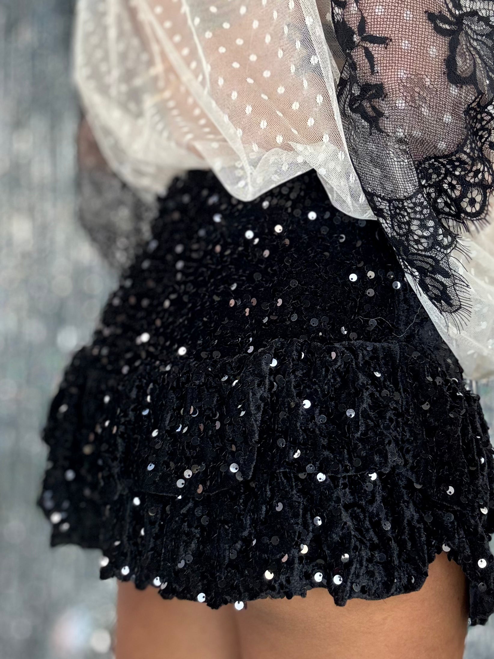 Blusa Pizzo con Fiocco - Panna / Nero